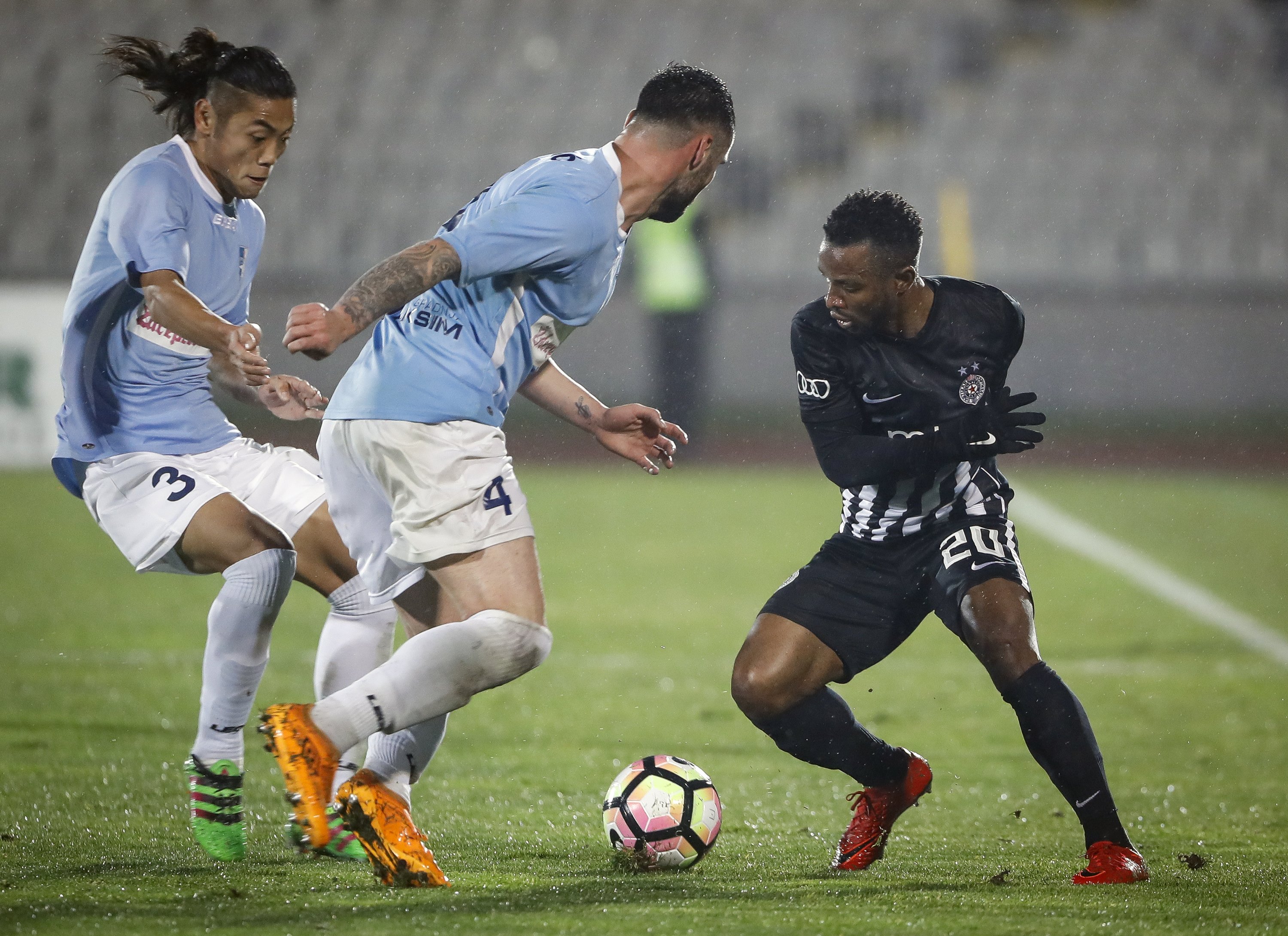 Fudbal Super League Season 2017-2018
Partizan v Spartak (Subotica)
Seydouba Soumah (R) Branimir Jocic (C) and Noboru Shimura (L)
Beograd, 26.11.2017.
foto: Srdjan Stevanovic/Starsportphoto ©