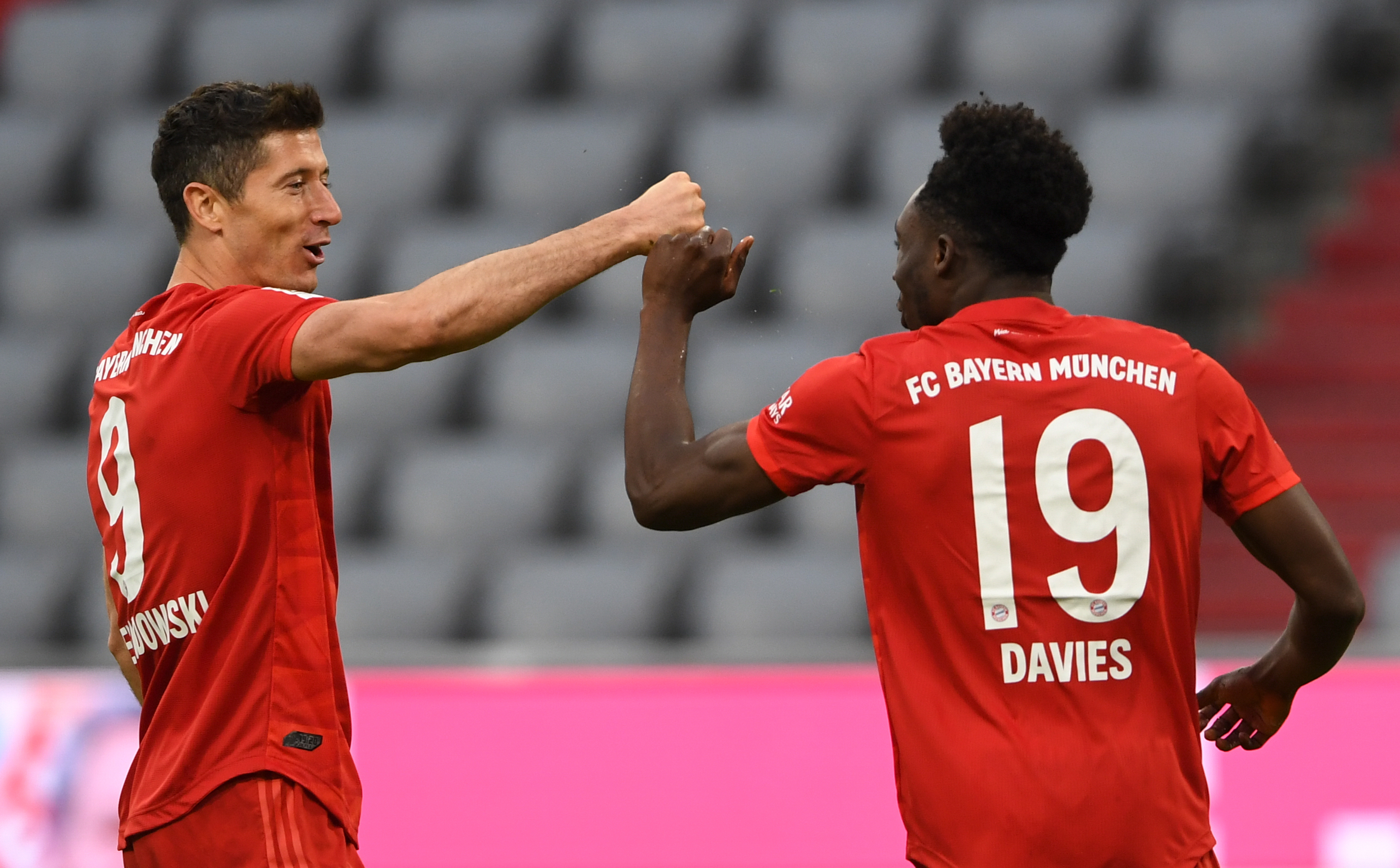 FK Bajern, Robert Levandovski, Alfonso Dejvis
