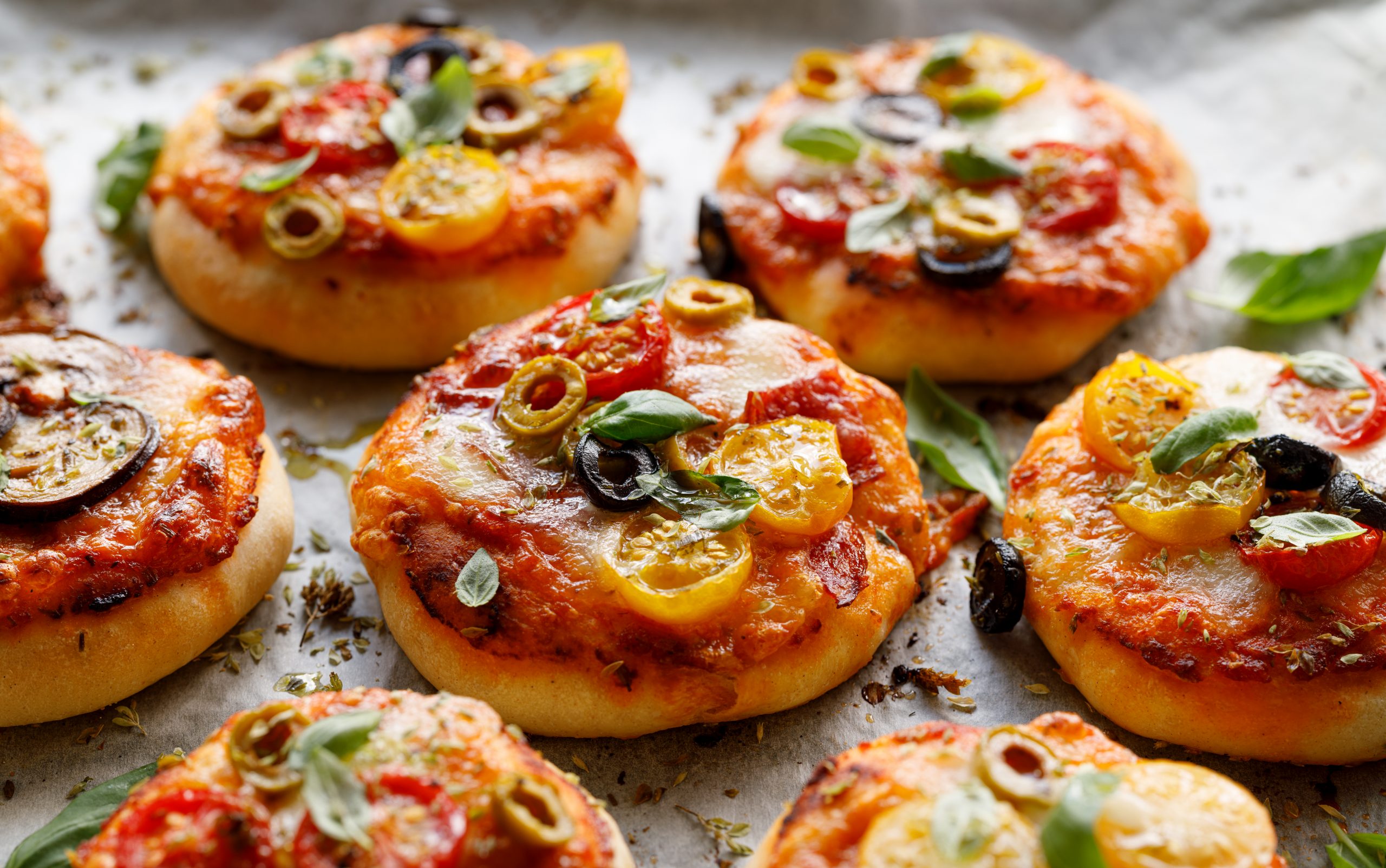 24.10. (c) mini-party-pizza02_1452566174