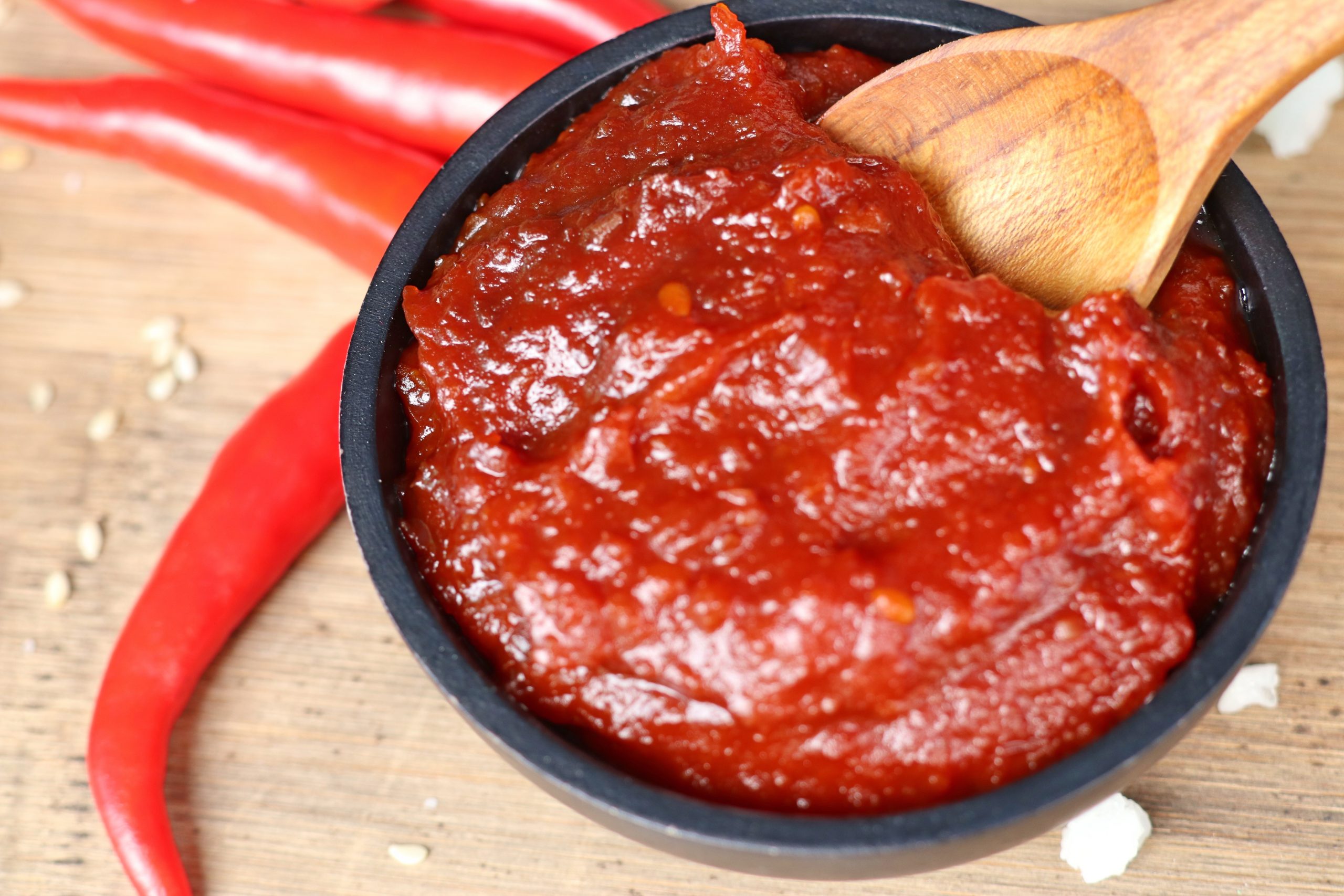 17.9. (b) Ljutenica leskovacka stock-photo-korean-red-chili-sauce-kochujang-736962970 majstor amater