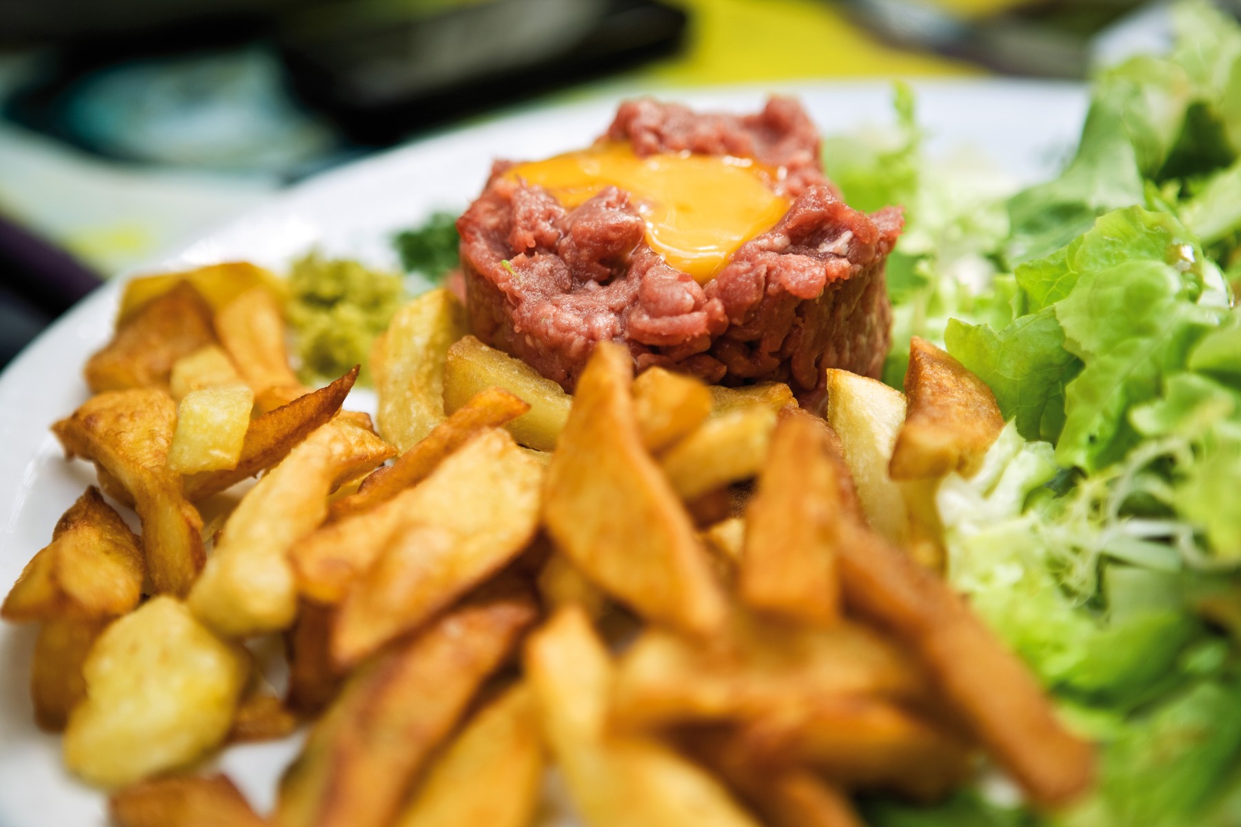 Steak tartare and french fries,Image: 296280574, License: Royalty-free, Restrictions: , Model Release: no, Credit line: - / PhotoAlto / Profimedia