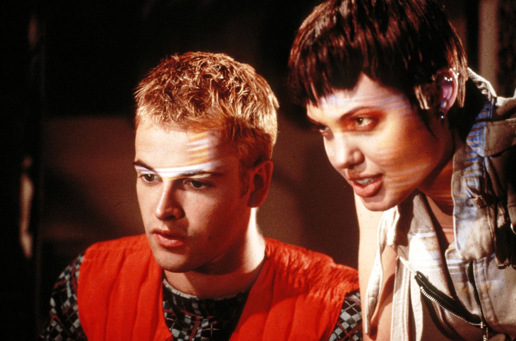 HACKERS (US 1995) JONNY LEE MILLER, ANGELINA JOLIE     Date: 1995,Image: 43042305, License: Rights-managed, Restrictions: , Model Release: no, Credit line: Rights Managed / Mary Evans Picture Librar / Profimedia