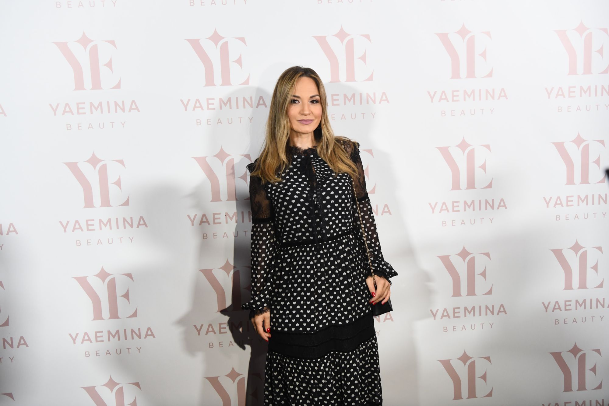 Beograd 07. oktobar 2020. Prijem u organiyaciji Emine Jahovic povodom lansiranja njene nove linije dekorativne kozmetike Foto:Goran Srdanov/Nova.rs