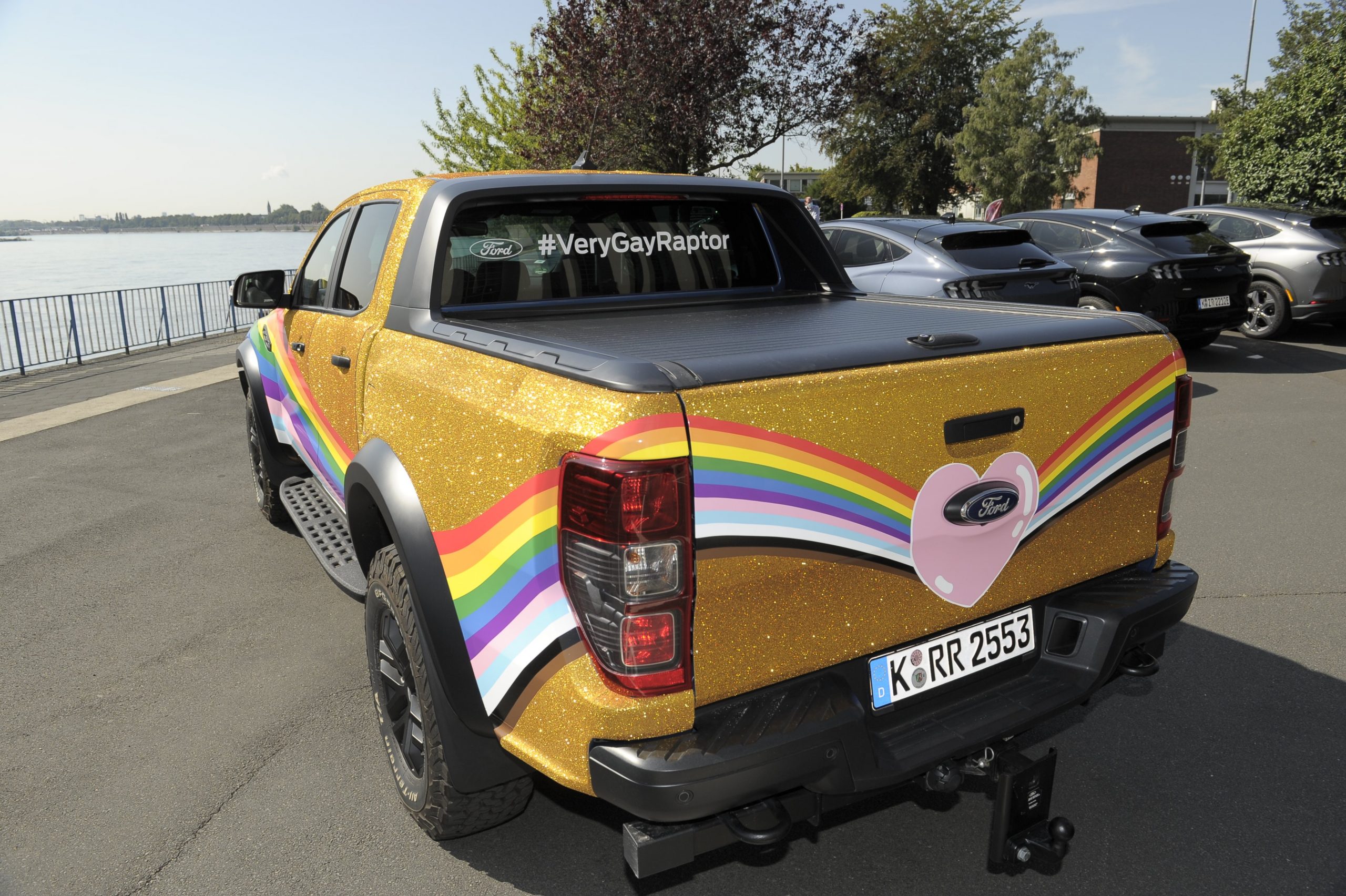 Ford Raptor, Gay Raptor, auto, automobil Foto: Twitter/Ford Europe/@FordEu