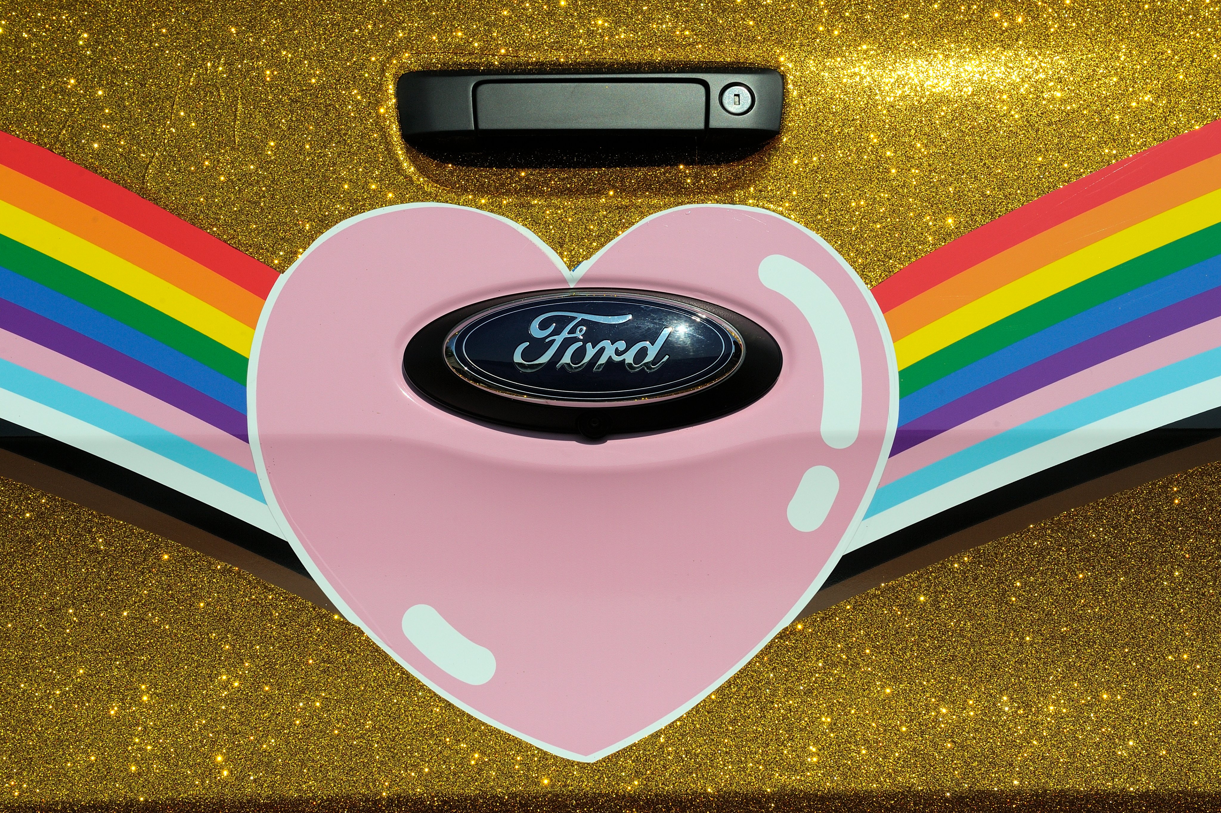 Ford Raptor, Gay Raptor, auto, automobil Foto: Twitter/Ford Europe/@FordEu