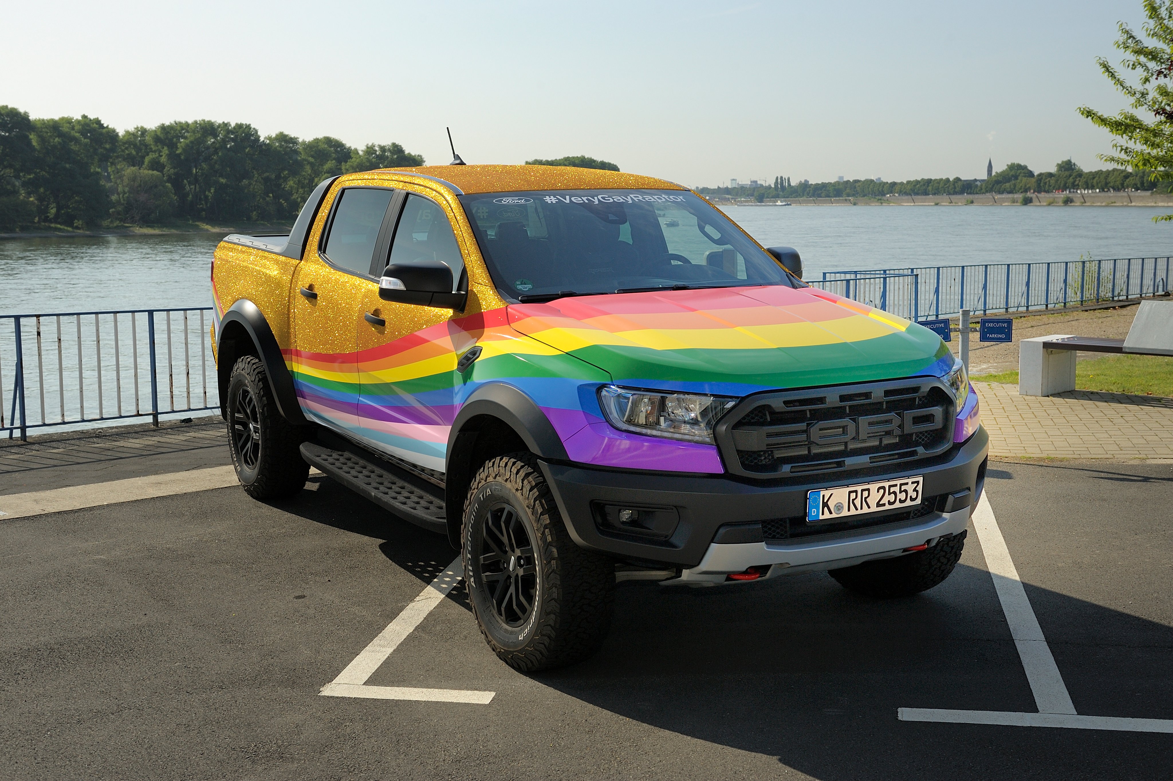 Ford Raptor, Gay Raptor, auto, automobil Foto: Twitter/Ford Europe/@FordEu