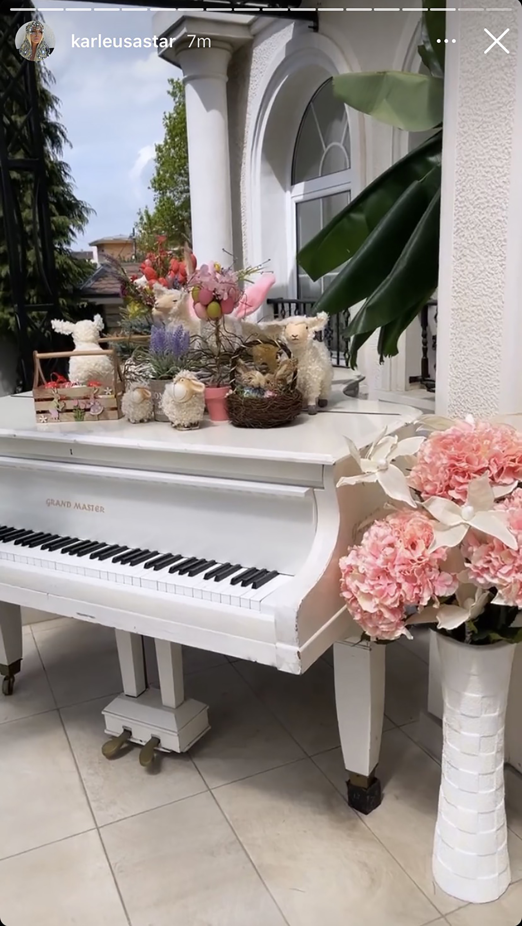 Jelena Karleuša Uskrs