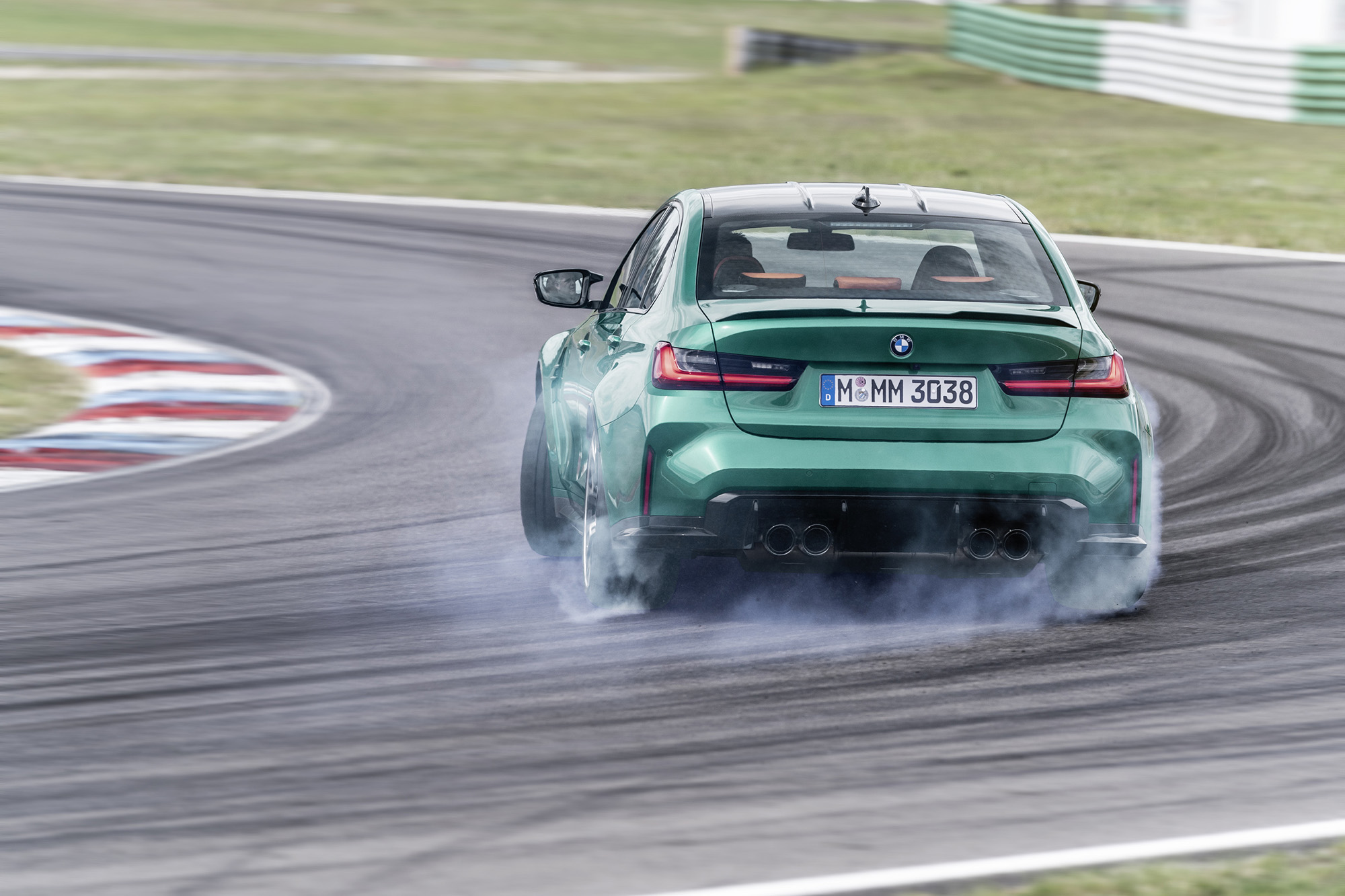 P90399311_highRes_the-new-bmw-m3-compe