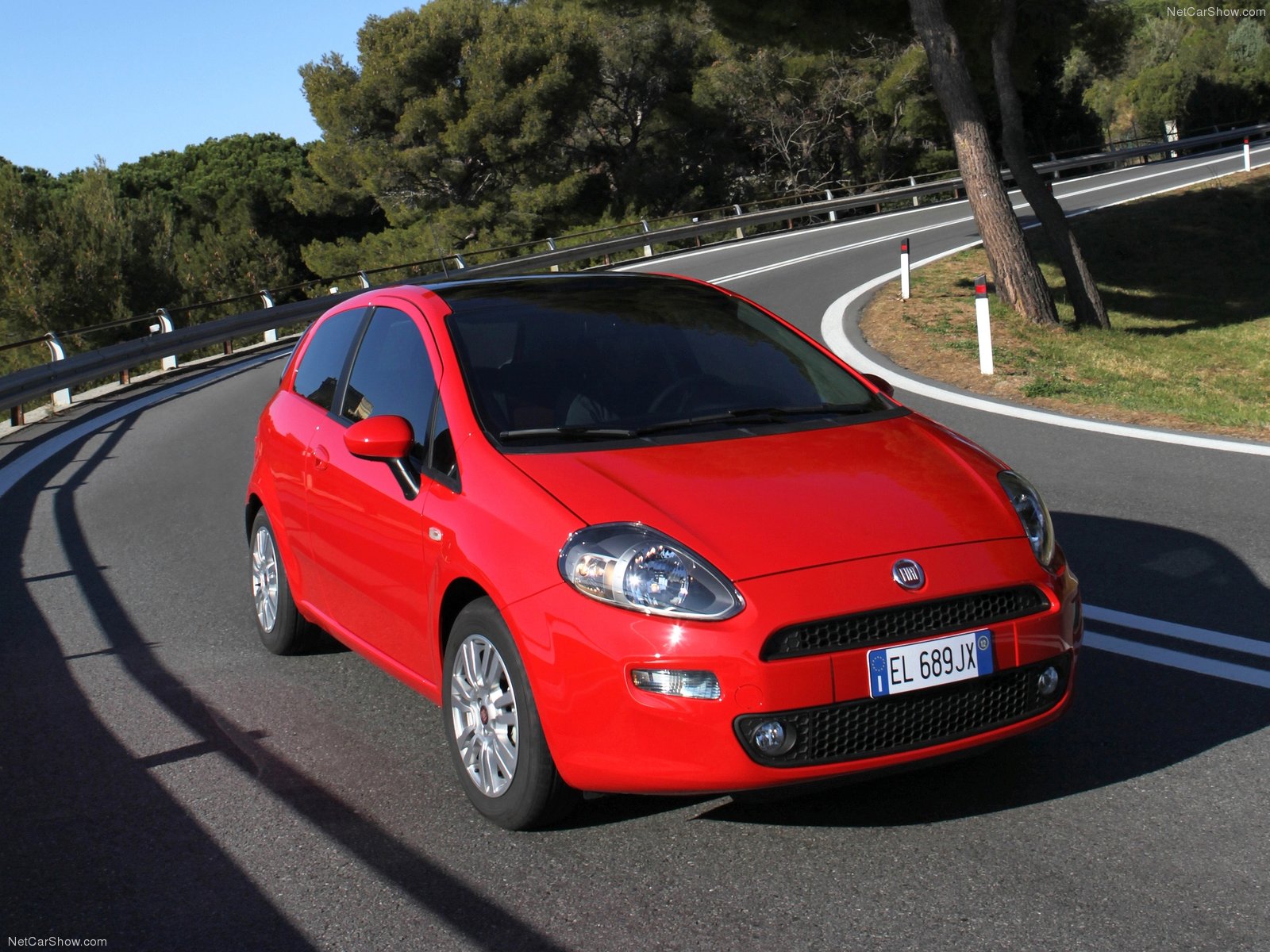 Fiat-Punto-2012-1600-06