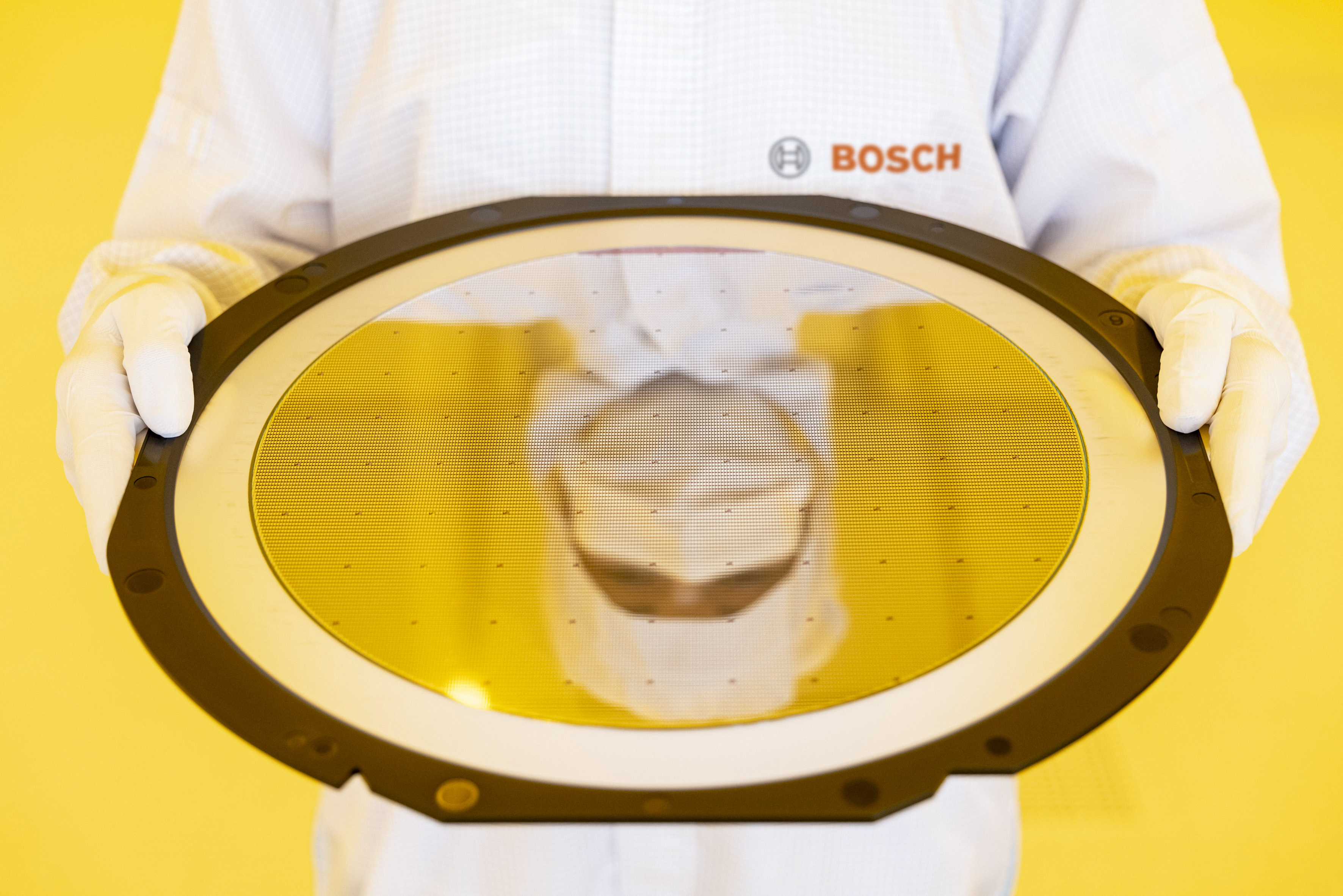 čip, čipovi, auto, fabrika
Europa, Deutschland, Sachsen, Dresden. Bosch Halbleiterwerk. Europe, Germany, Saxony, Dresden. Bosch wafer fab. 19.05.2021 © 2021 Sven Döring für Bosch