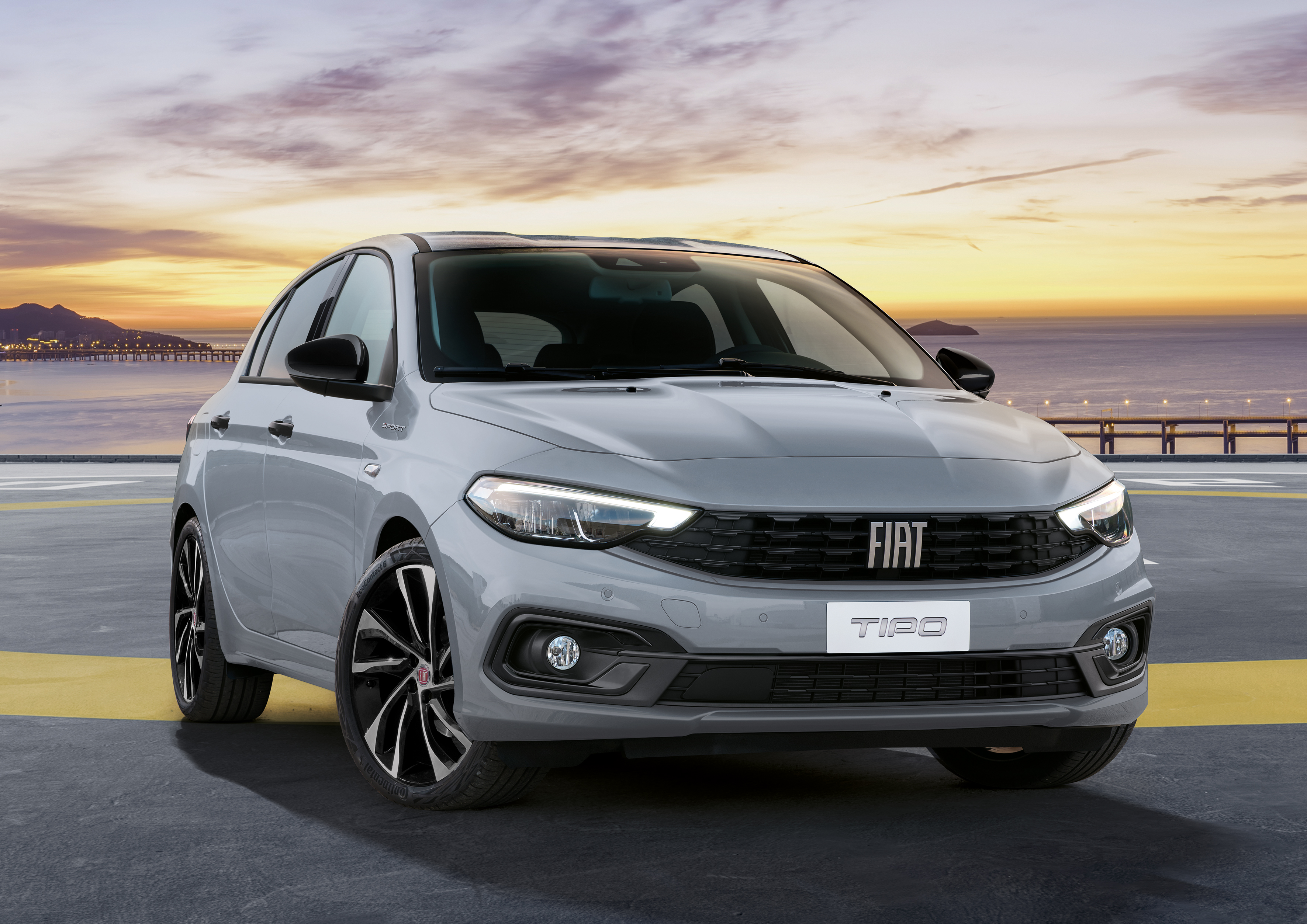 Fiat, Tipo, auto, automobil Foto: Fiat
Suzhou, Jiangsu Province, China - September 4, 2017. Street scene of Jinji Lake. Jinji Lake is one of the main business district of  Suzhou.