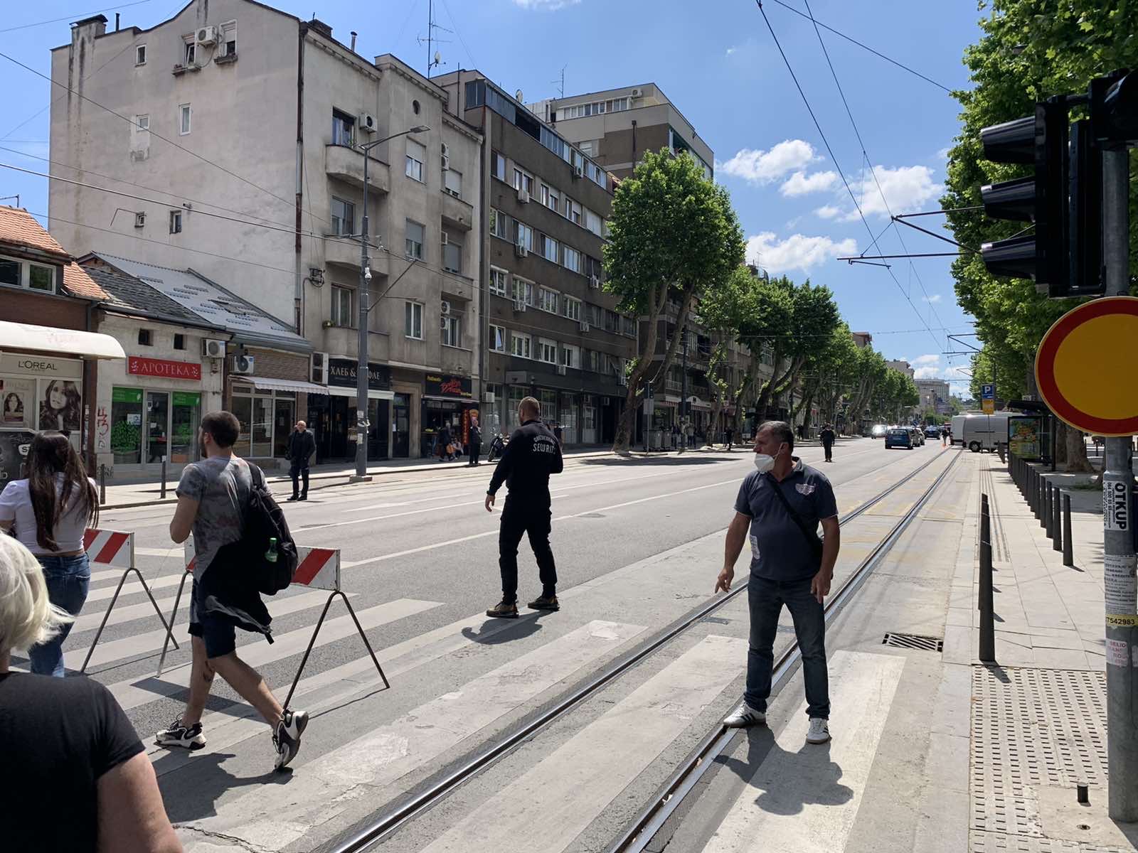 zatvoren deo ulice zbog snimanja filma poslao Loki