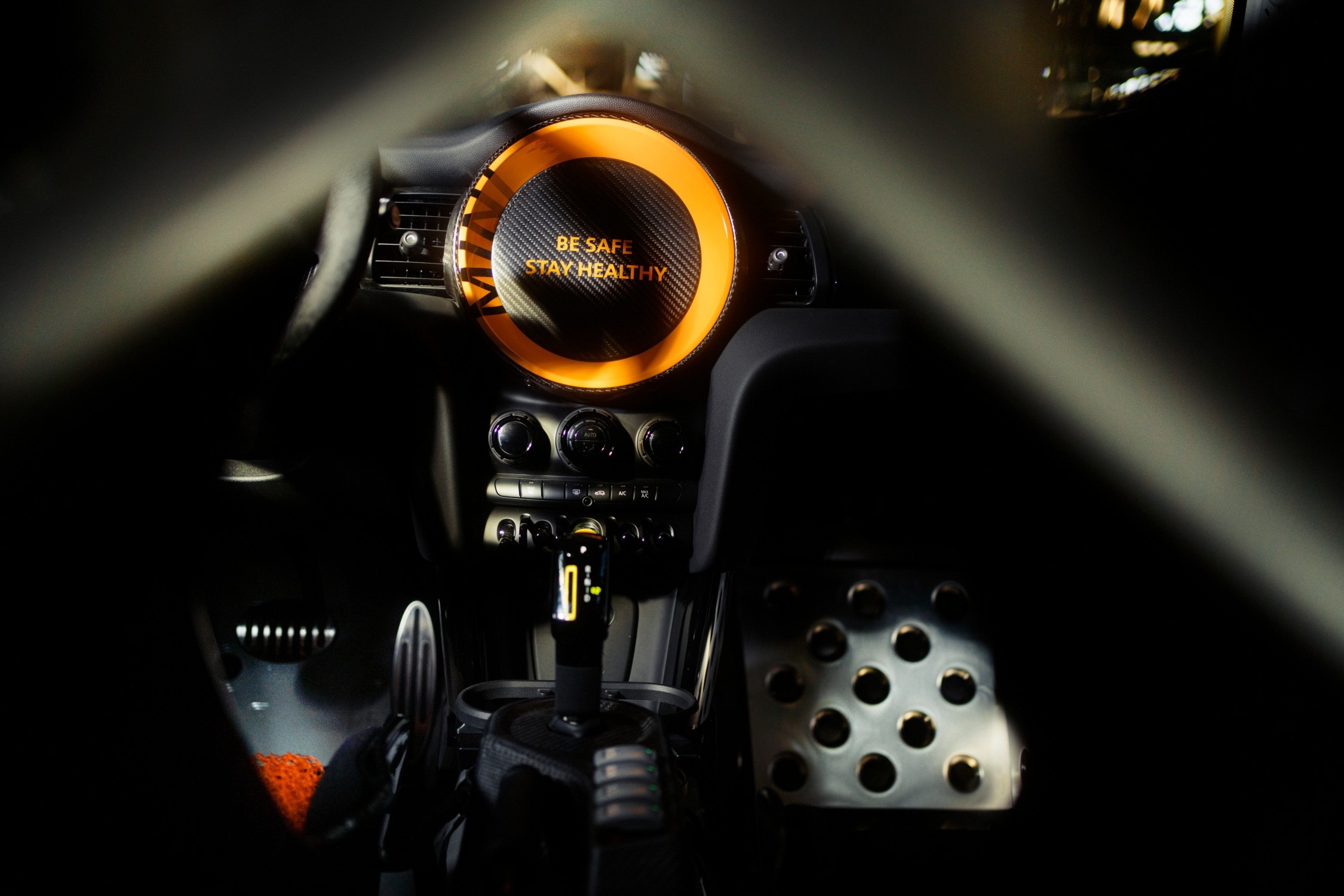 Pace car, safety car, mini moris, auto, automobil Foto: Mini