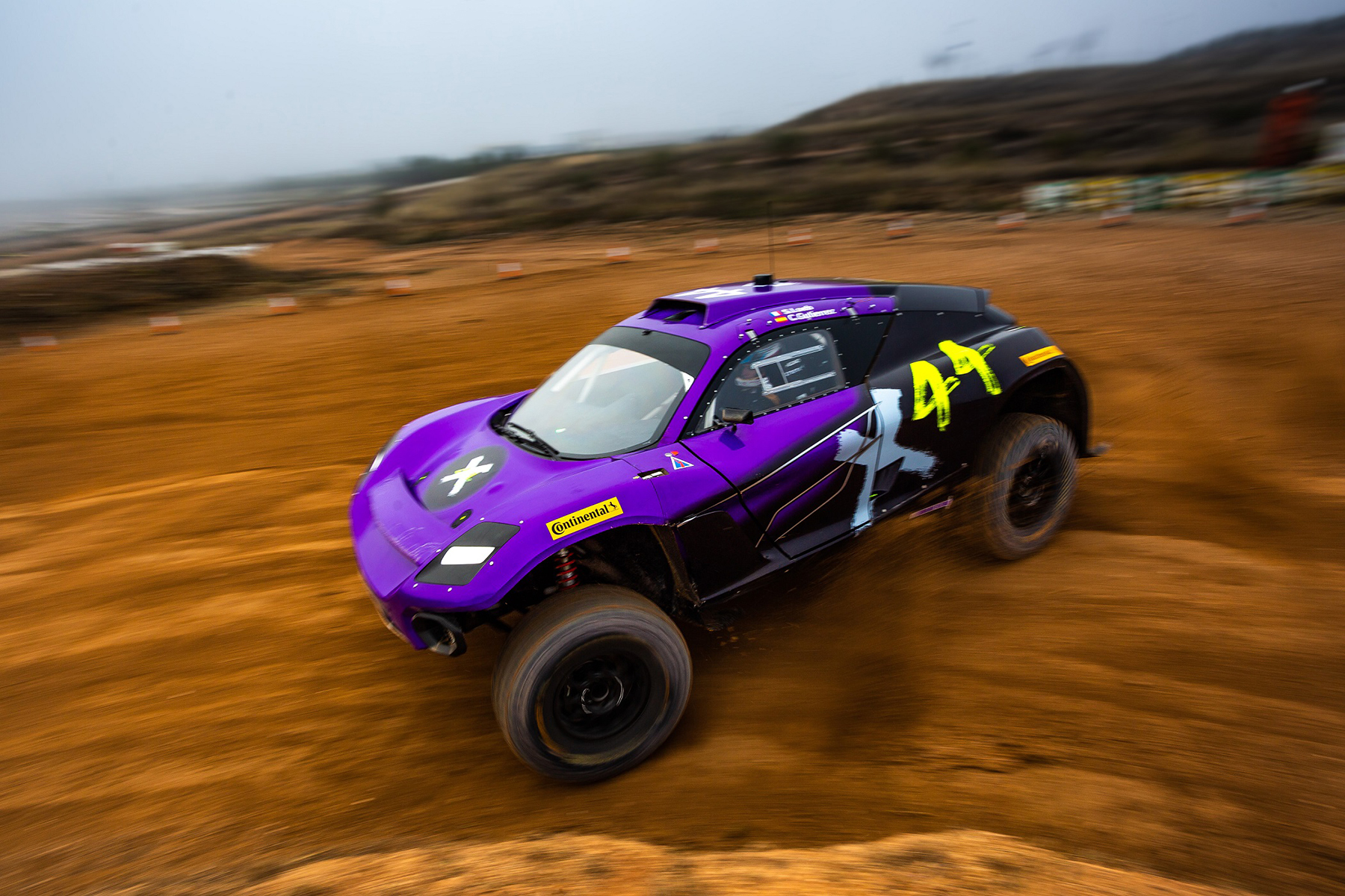 |Photographer: Eder Fernandez|Event: Preseason Testing|Circuit: MotorLand Aragon|Location: Alcaniz|Series: Extreme E|Country: Spain|Season: 2020|Keyword: 2020|Team: Team X44|Car: Spark ODYSSEY 21|Driver: Sebastien Loeb|Driver: Cristina Gutierrez|