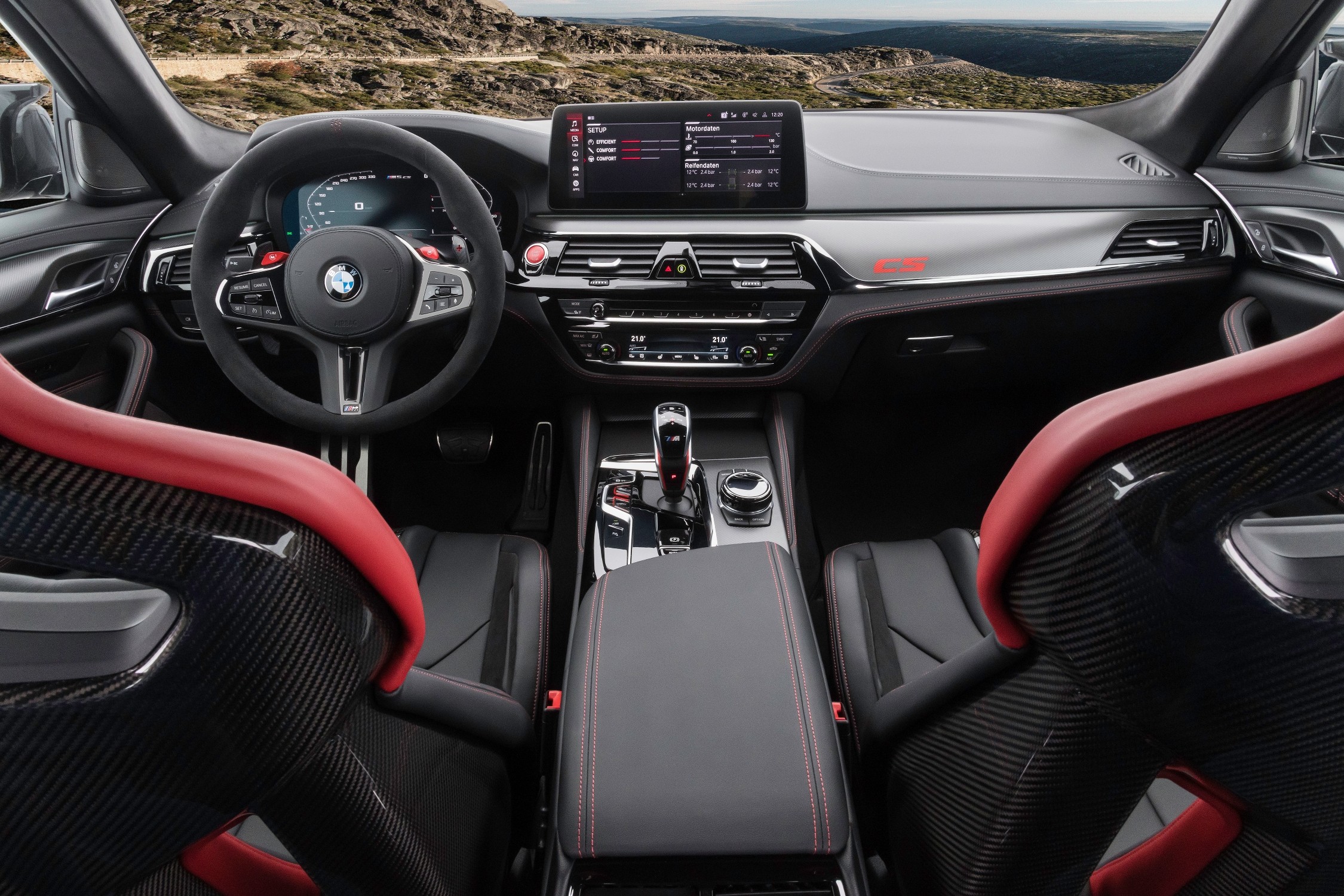 P90411325_lowRes_the-new-bmw-m5-cs-01.jpg
