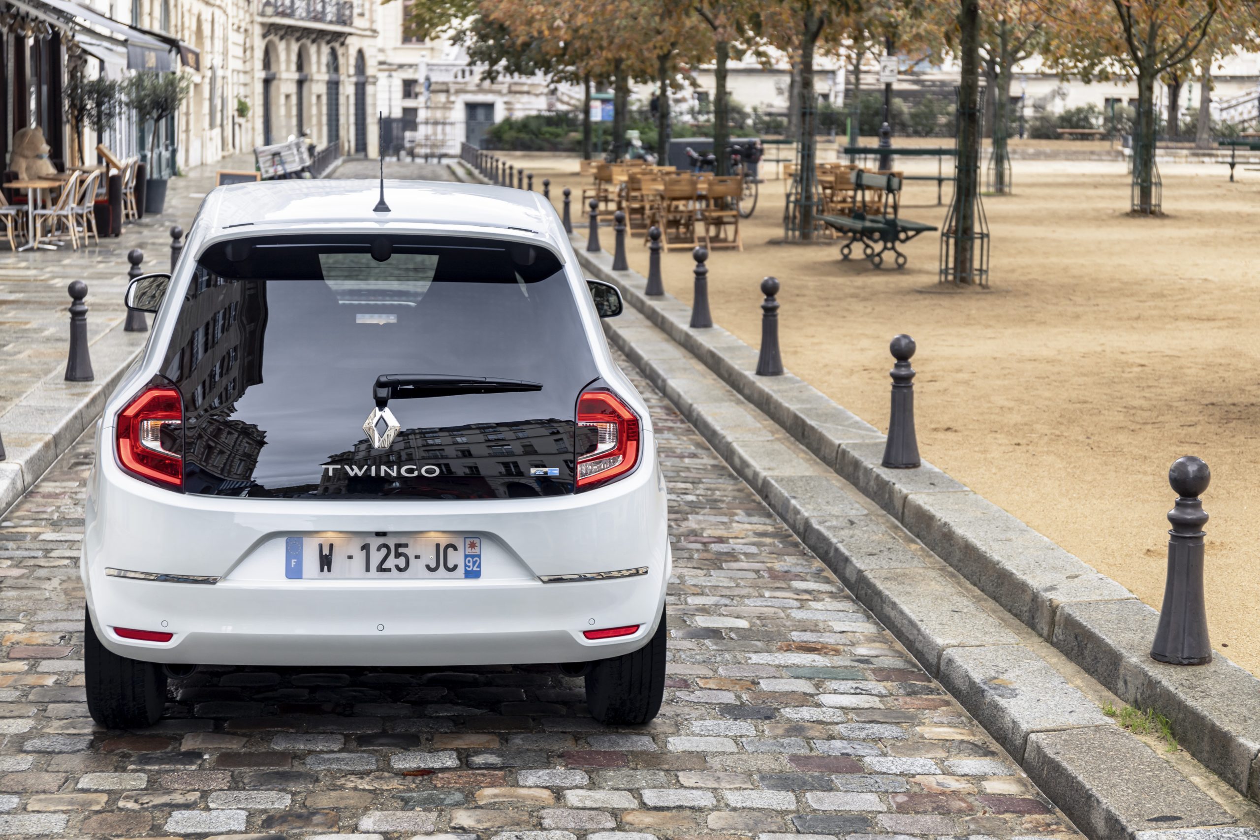 2020-New-Renault-TWINGO-Electric-4-scaled.jpg