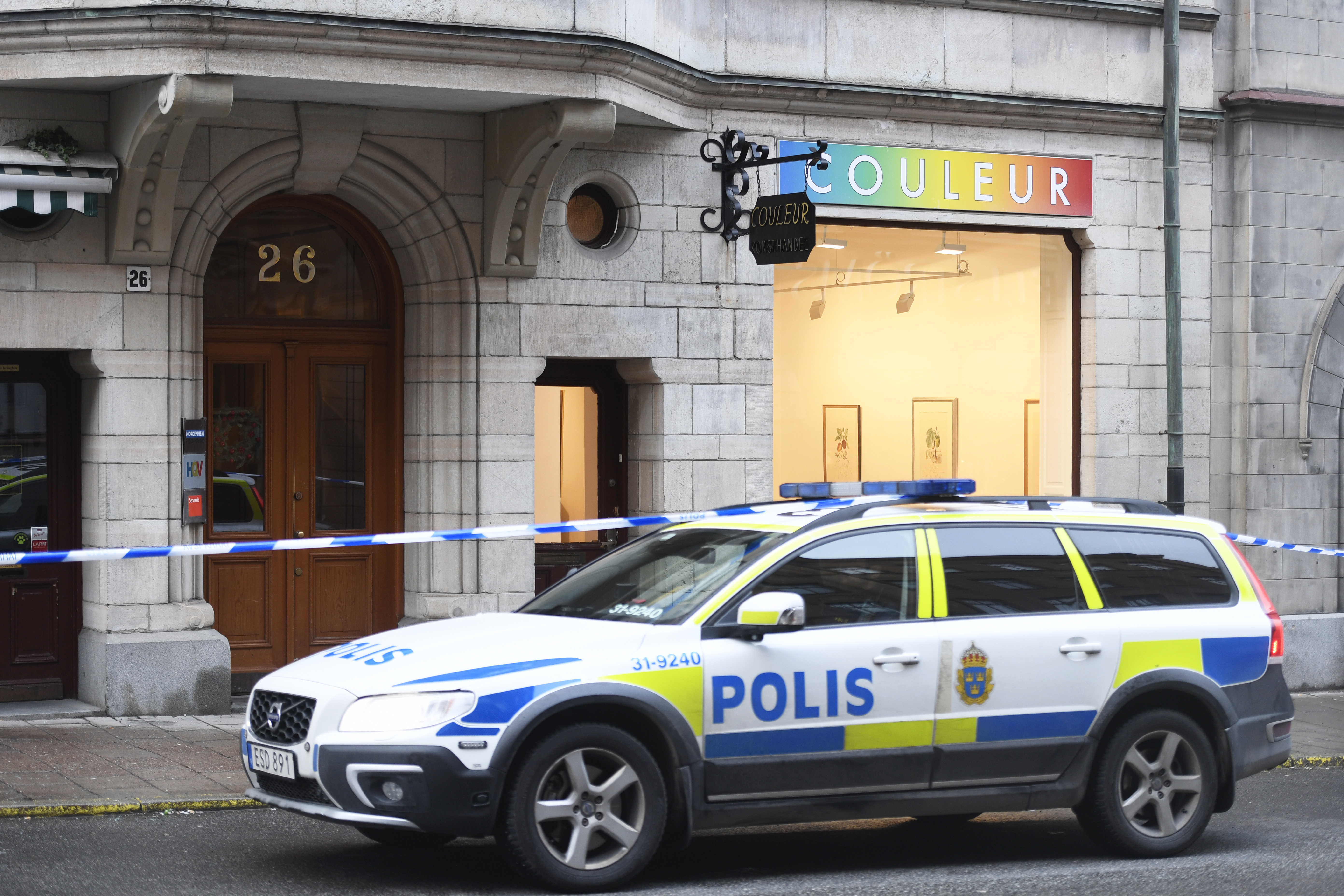 Salvador Dali sculptures have been stolen in Stockholm Švedska silovanje