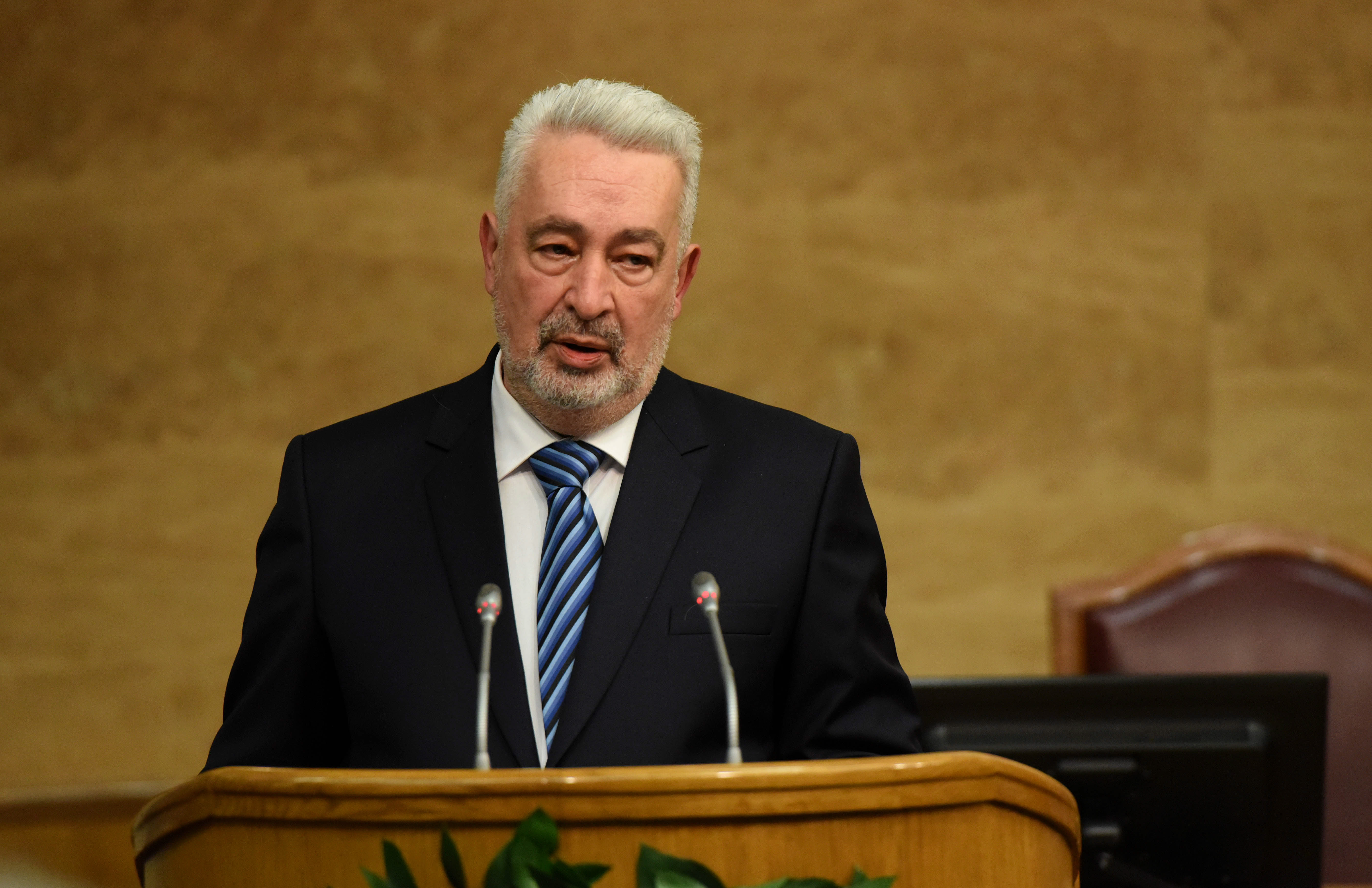 Montenegro Prime Minister delivers plan for new goverment