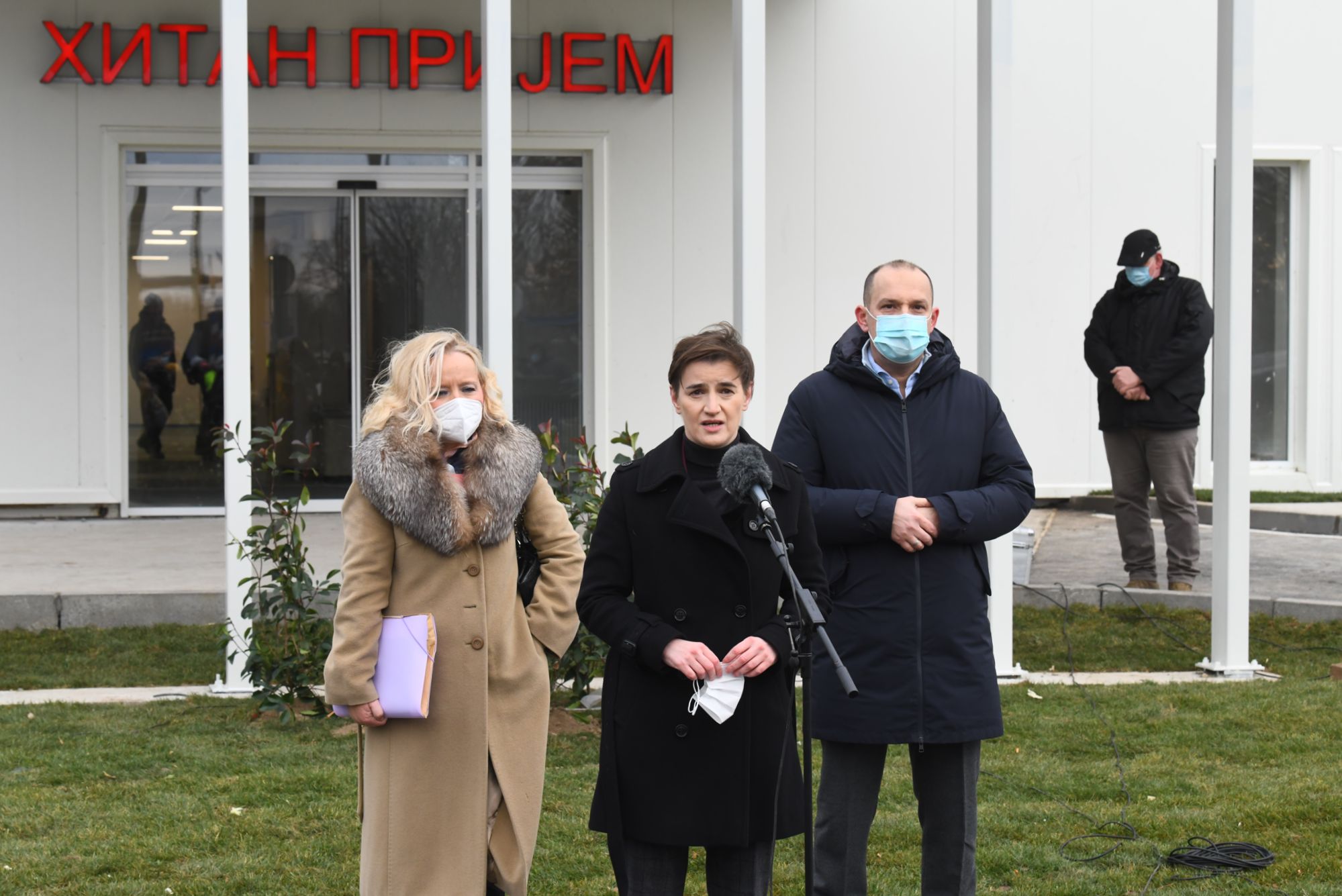 Beograd 04.12.2020. Tatjana Adžić Vukičević, Ana Brnabić, Zlatibor Lončar. Covid bolnica Batajnica, kovid bolnica, koronavirus, obilazak Foto: Goran Srdanov/Nova.rs