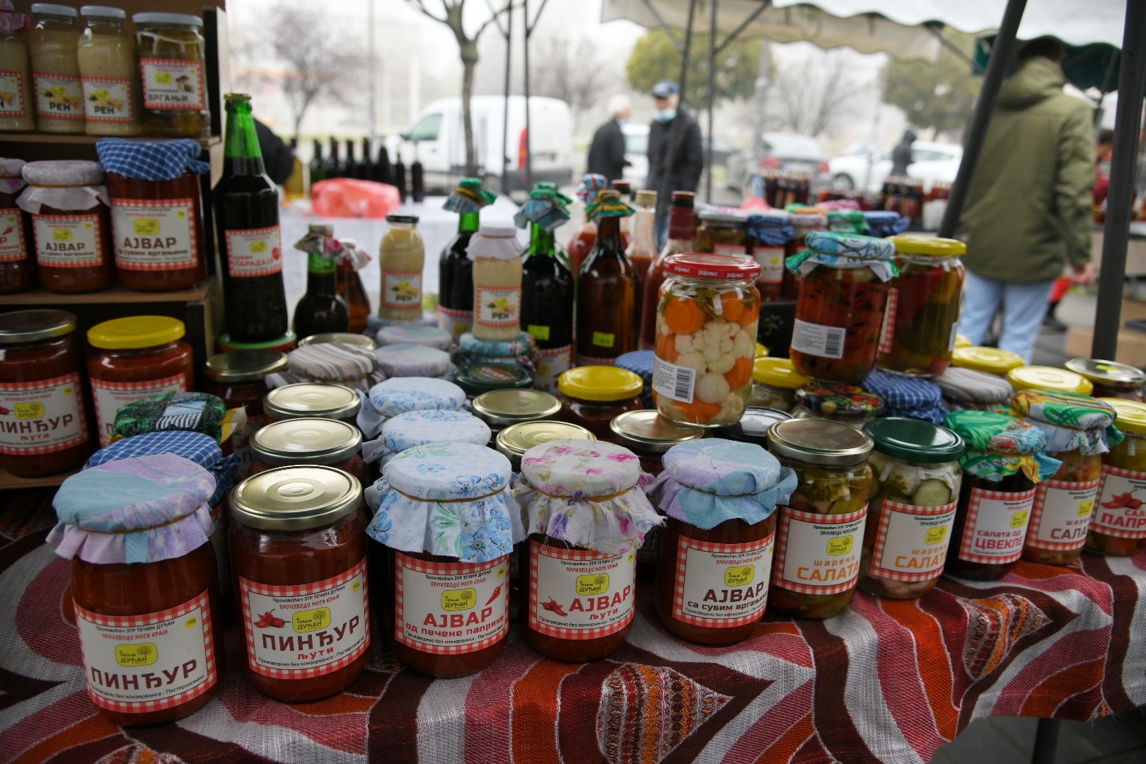 Beograd 07. novembar 2020. Zimnica na zelenoj pijaci Blok 44 Novi Beograd Foto:Nemanja Jovanović/Nova.rs