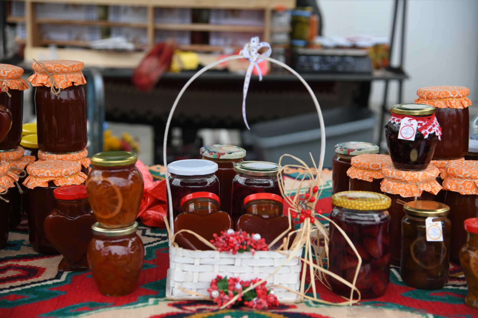 Beograd 07. novembar 2020. Zimnica na zelenoj pijaci Blok 44 Novi Beograd Foto:Nemanja Jovanović/Nova.rs