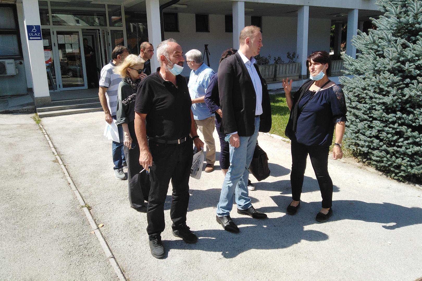 Namenska industrija sudjenje