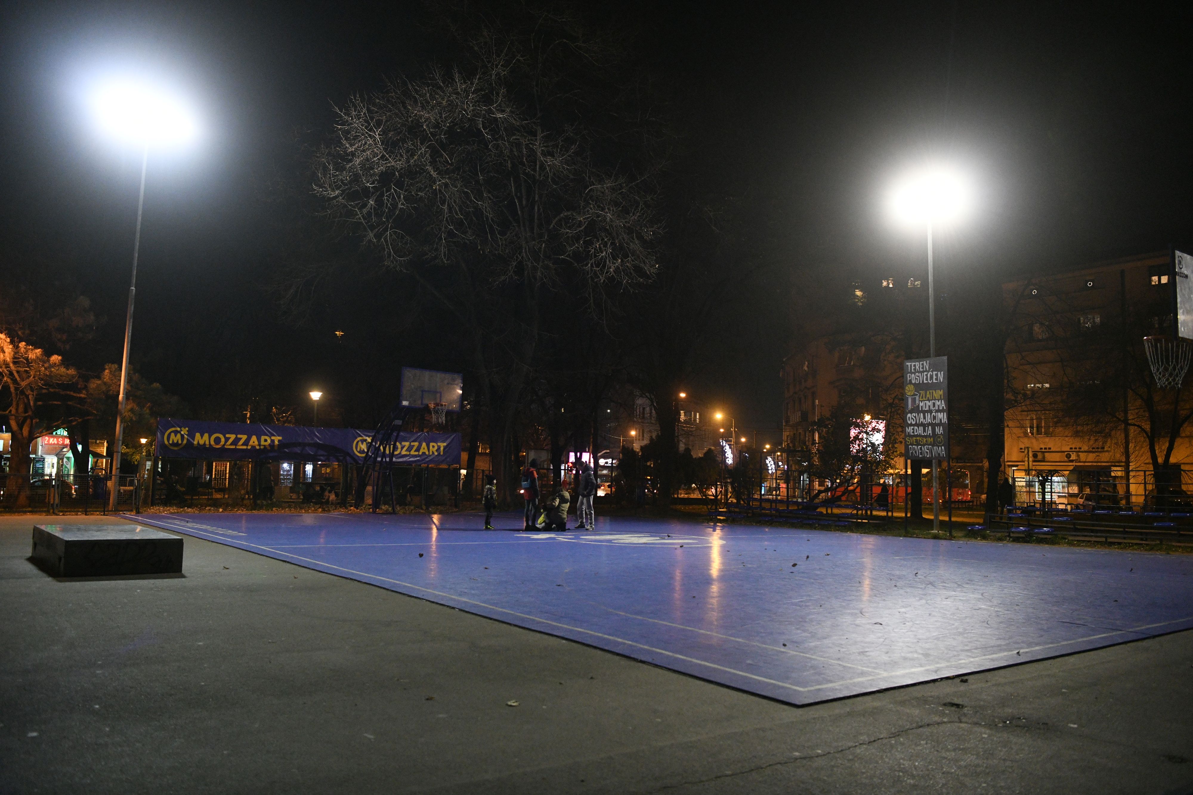 Beograd, 4.12.2020. Pust grad, koronavirus, veče, zatvoreni restorani i tržni centri, noć, teren Foto: Filip Krainčanić/Nova.rs