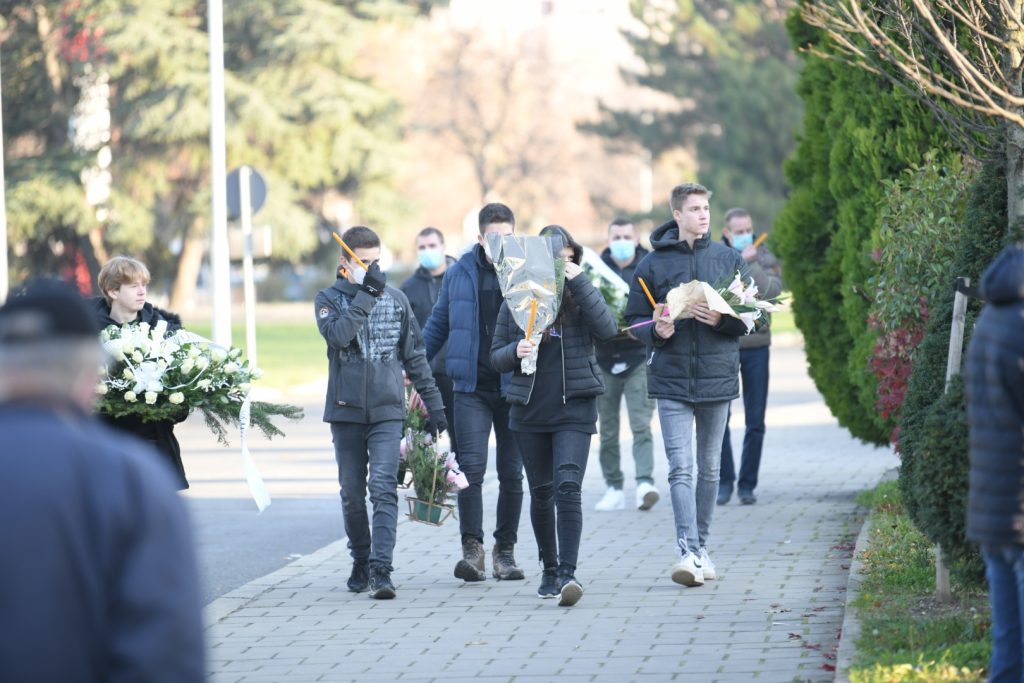 01.12.2020. Sahrana Minje Draganic, Minja Draganic sahrana, bezanijsko groblje