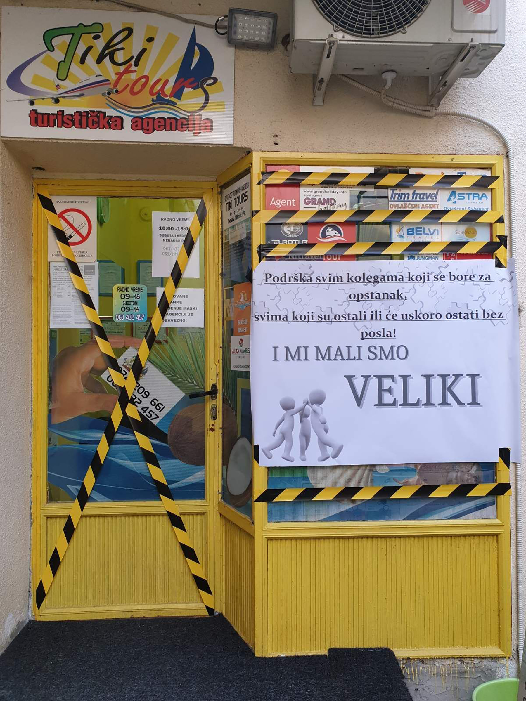 Turisticke agencije zute trake protest