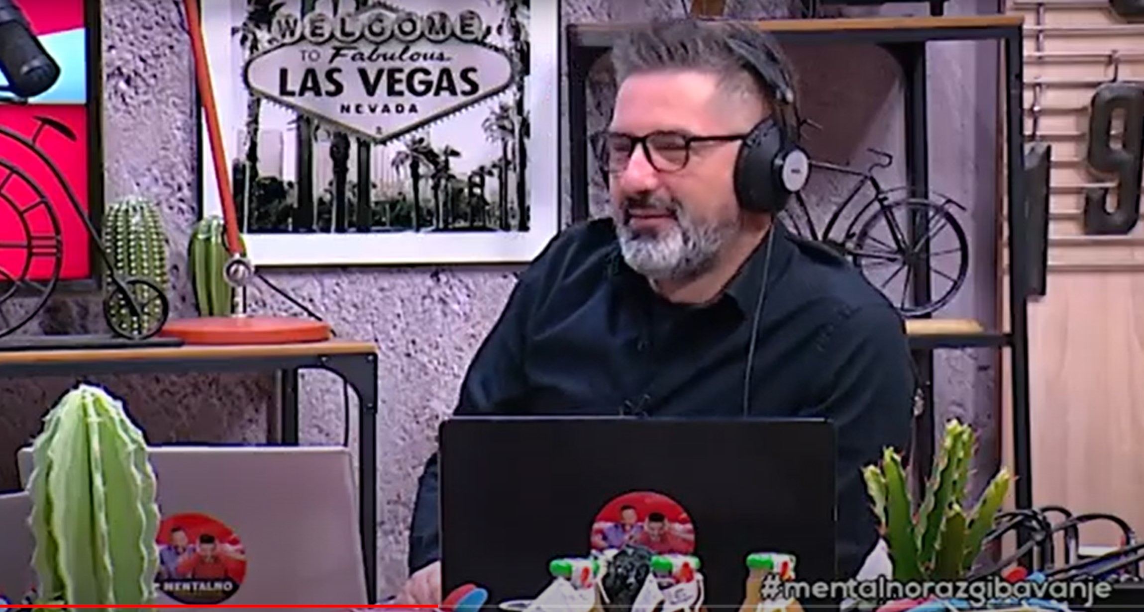 Mentalno Razgibavanje: Žao mi Vučića