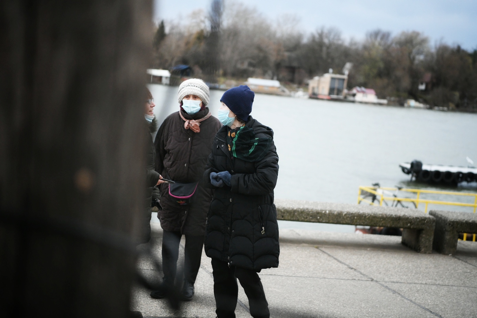 Beograd 09. decembar 2020. Novi Beograd, blokovi, struja, bandera, zice, isecena struja, splavovi Foto:Vesna Lalić/Nova.rs