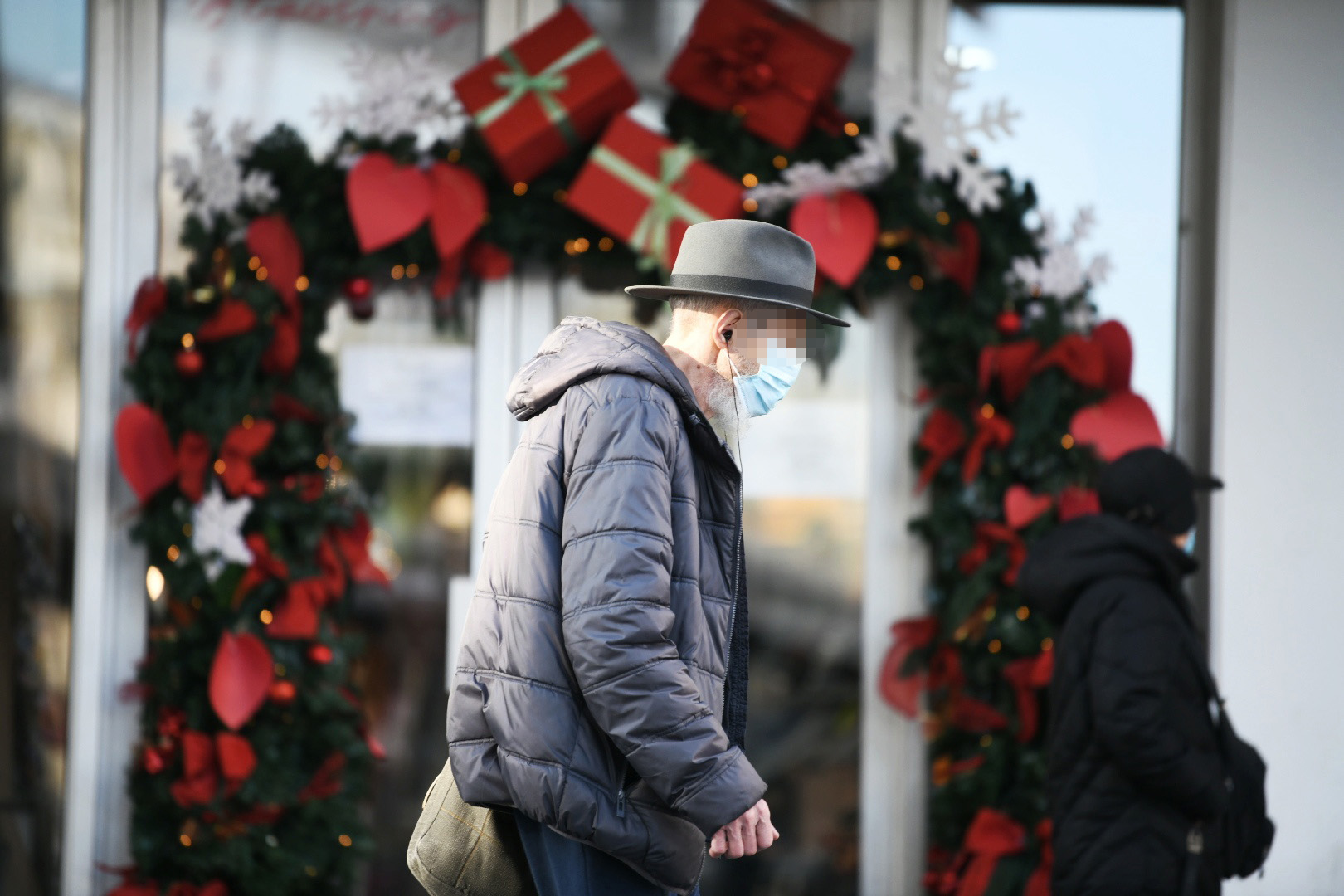 Beograd 10.12.2020. Ukrasi, novogodišnji ukrasi, grad, centar, koronavirus Foto: Vesna Lalić/Nova.rs