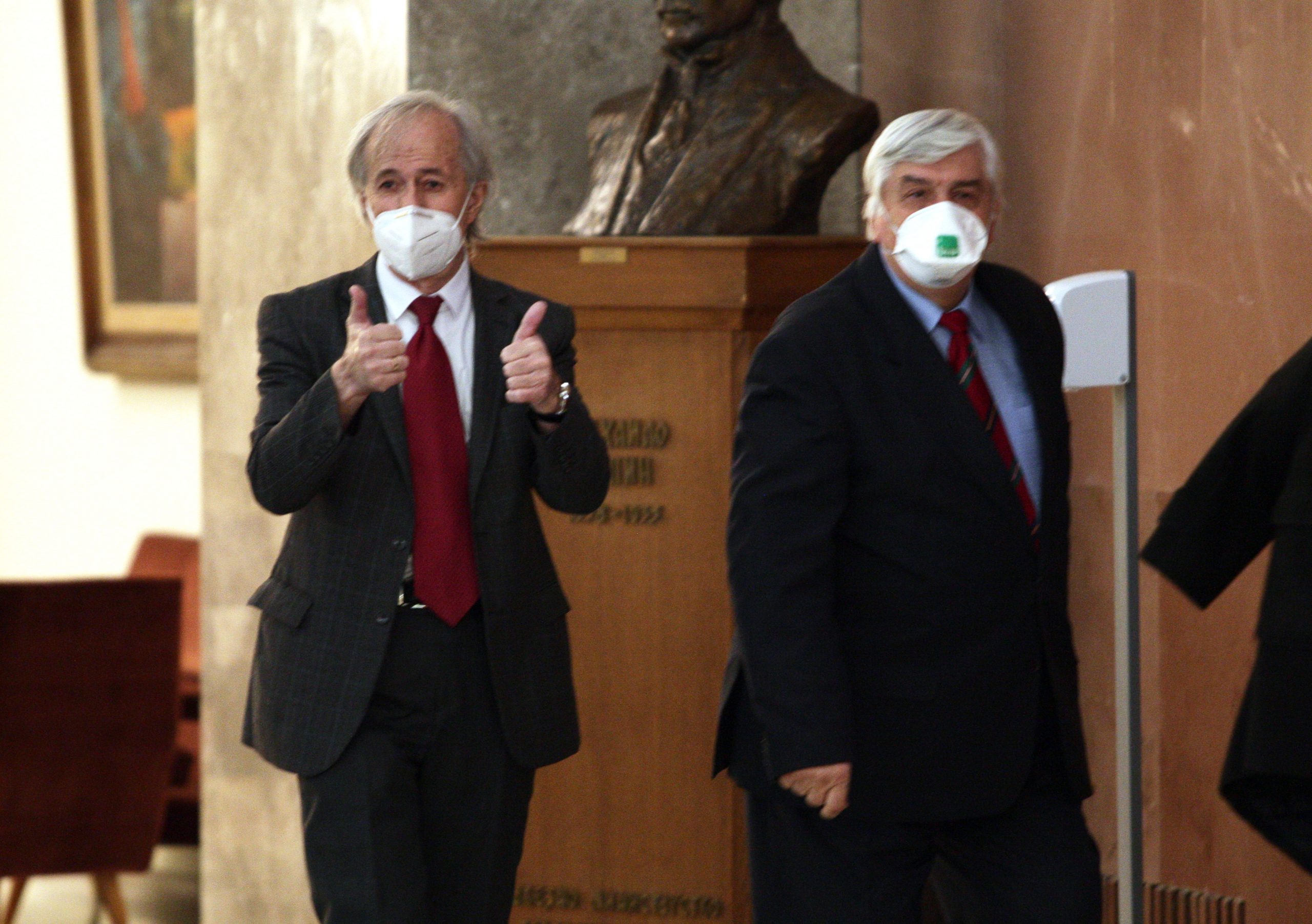 Beograd, 30. novembra 2020 - Infektolog Mijomir Pelemis i epidemiolog Branislav Tiodorovic. Sednica Kriznog staba FOTO TANJUG/ SAVA RADOVANOVIC/ mn