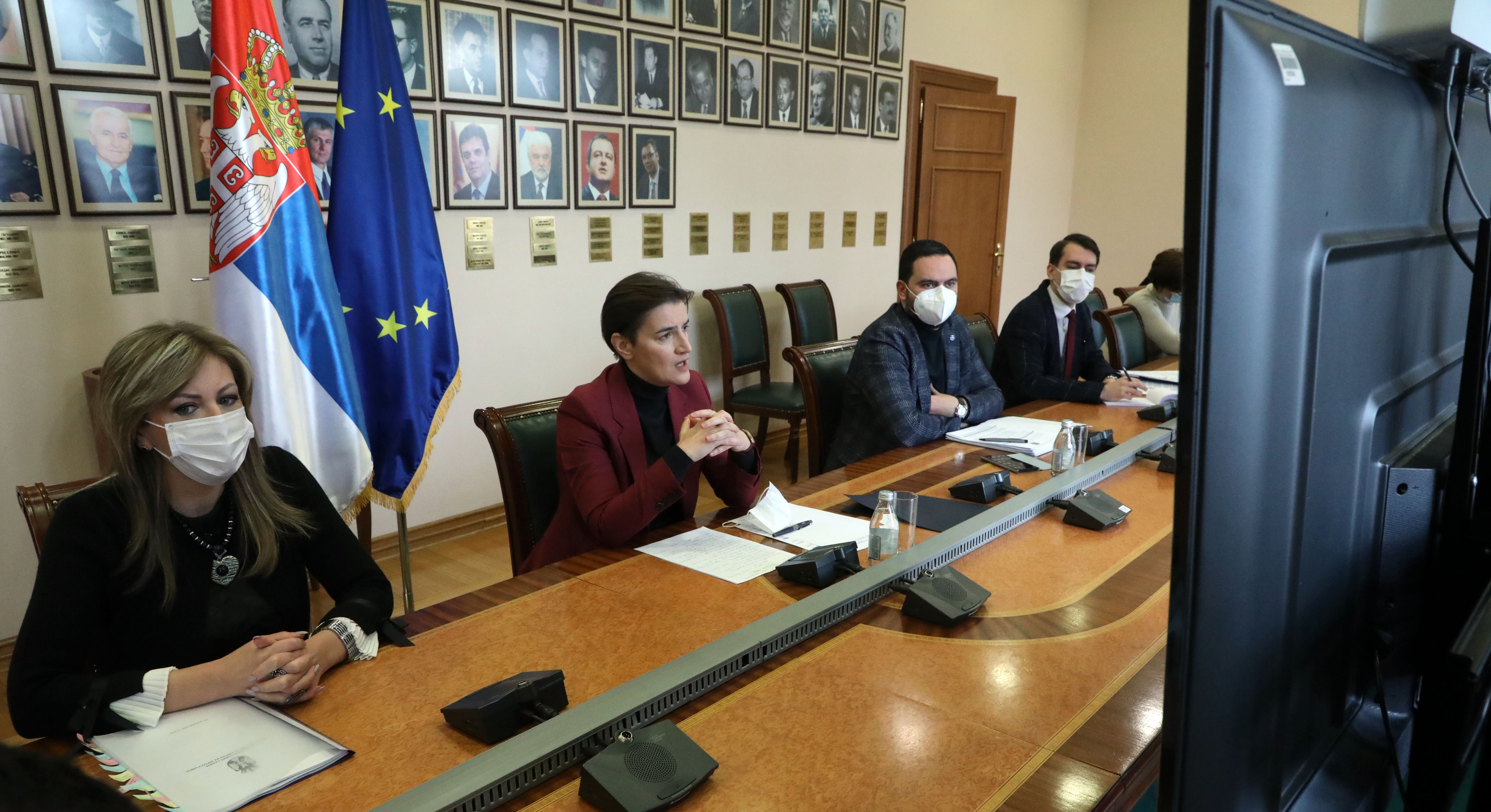 JADRANKA JOKSIMOVIC I ANA BRNABIC