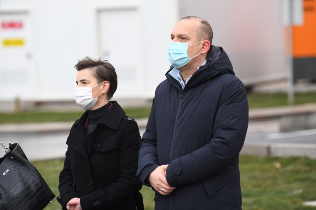 Beograd 04.12.2020. Ana Brnabić, Zlatibor Lončar. Covid bolnica Batajnica, kovid bolnica, koronavirus, obilazak Foto: Goran Srdanov/Nova.rs
