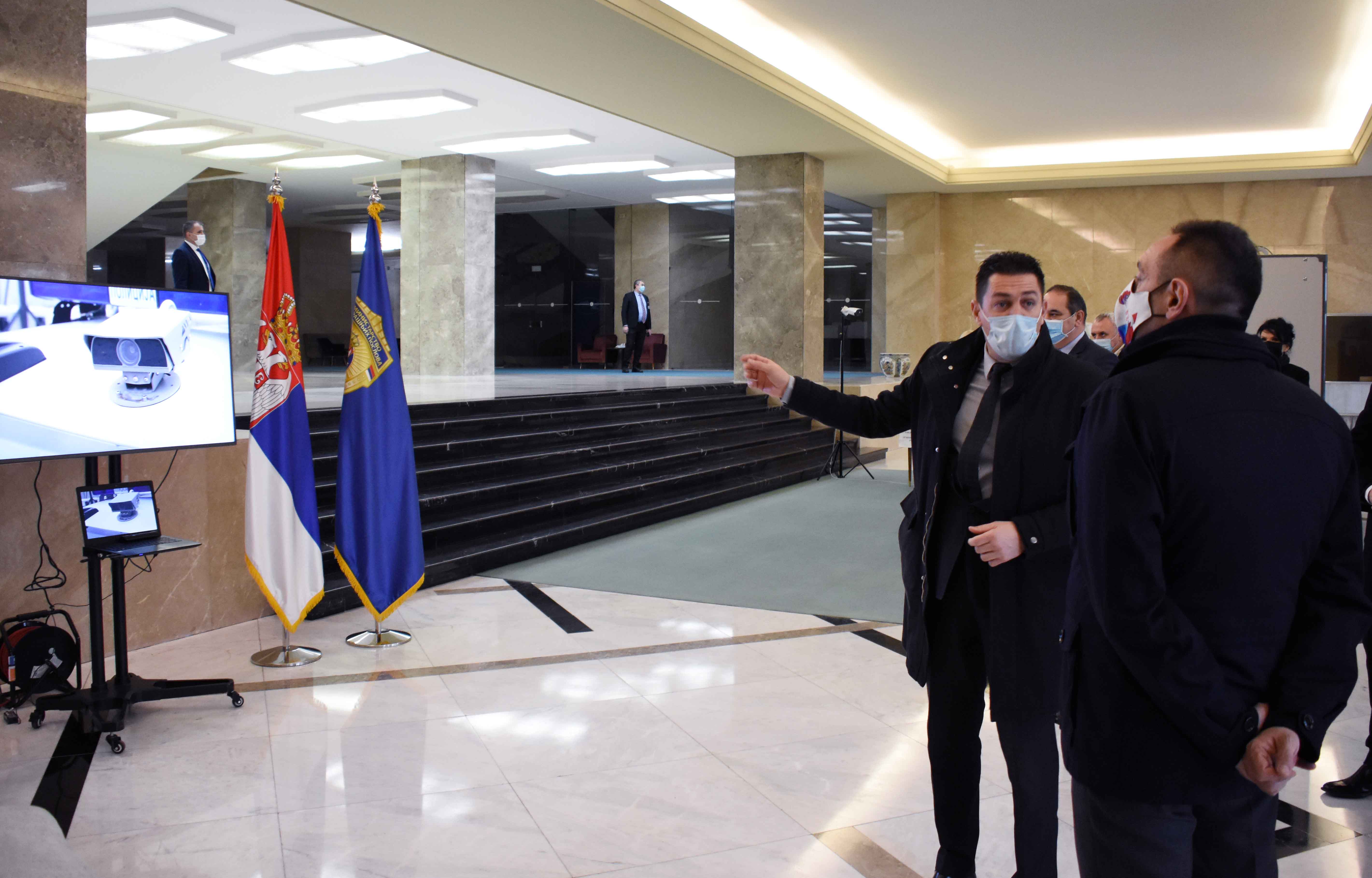 MUP-SAOPSTENJE-VULIN-VOZILA-SAVREMENA IT OPREMA