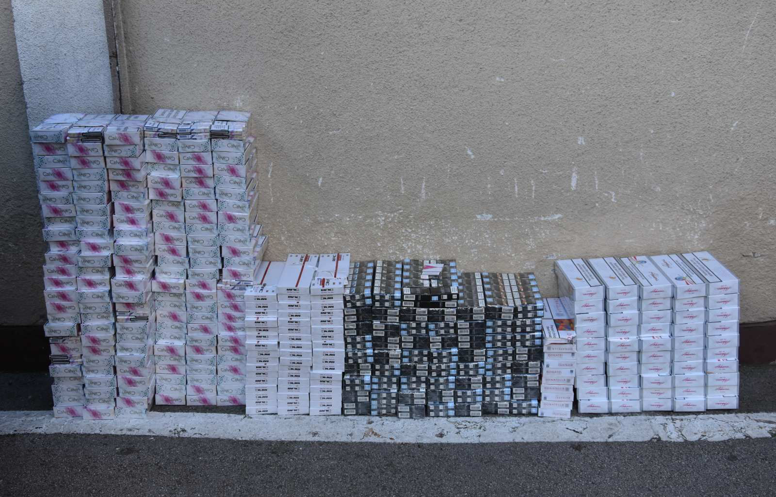 Zaplenjene cigarete
Foto: MUP Srbije