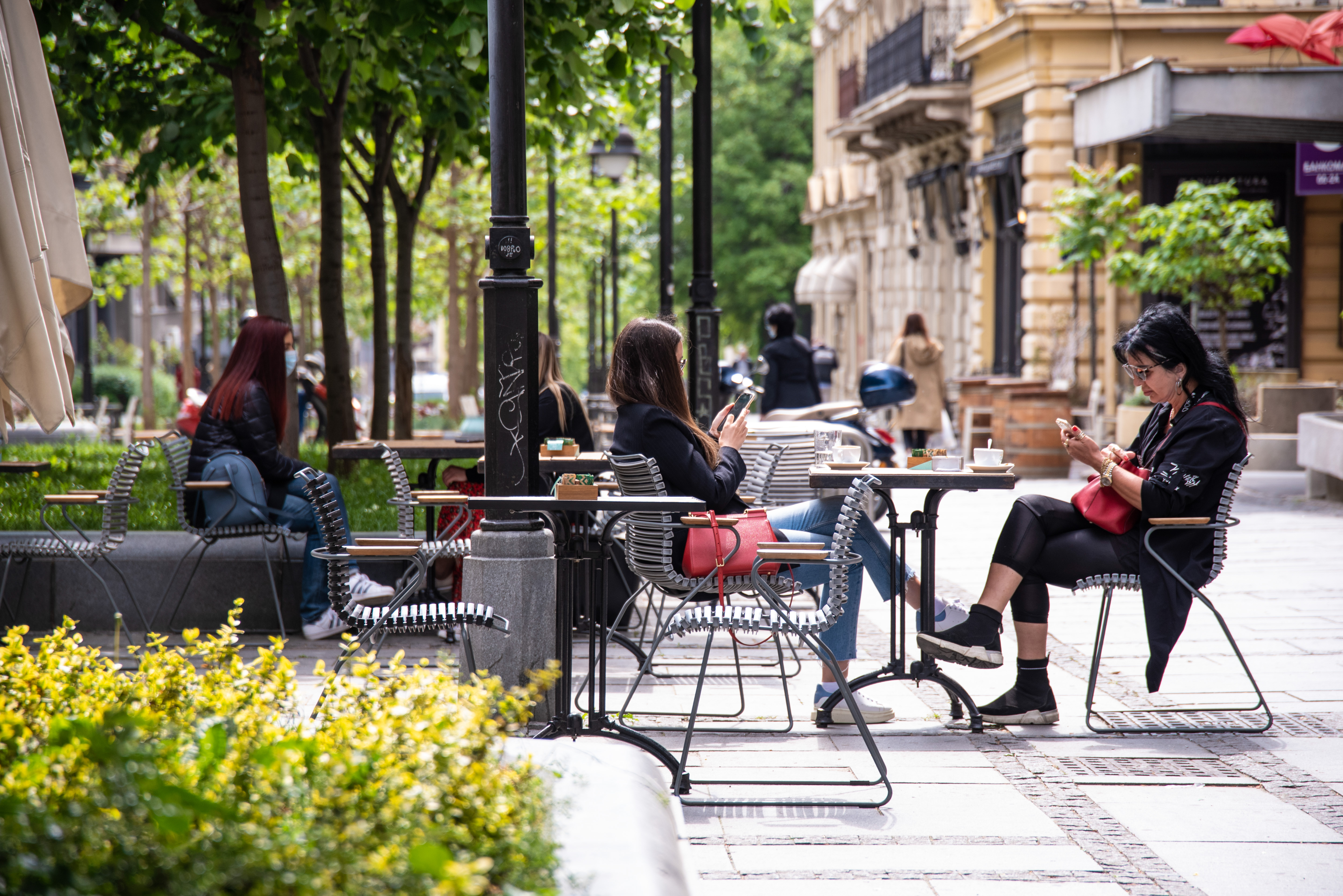 Beograd 04.05.2020. Otvoreni kafići i restorani, kafić, restoran, bašta kafića, koronavirus, vanredno stanje Foto: Dragan Mujan/Nova.rs