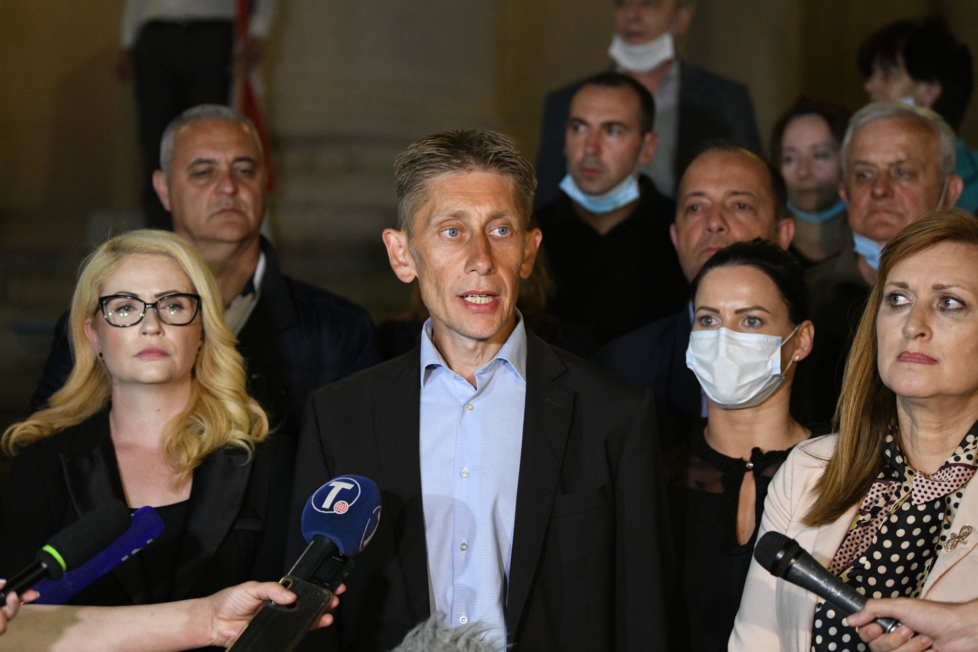 Beograd 11.05.2020. Sandra Božić,  Aleksandar Martinović,, Dubravka Filipovski, Protest ispred Skupštine Srbije opozicija i vlast, žandarmerija protest Foto:Filip Krainčanić/Nova.rs