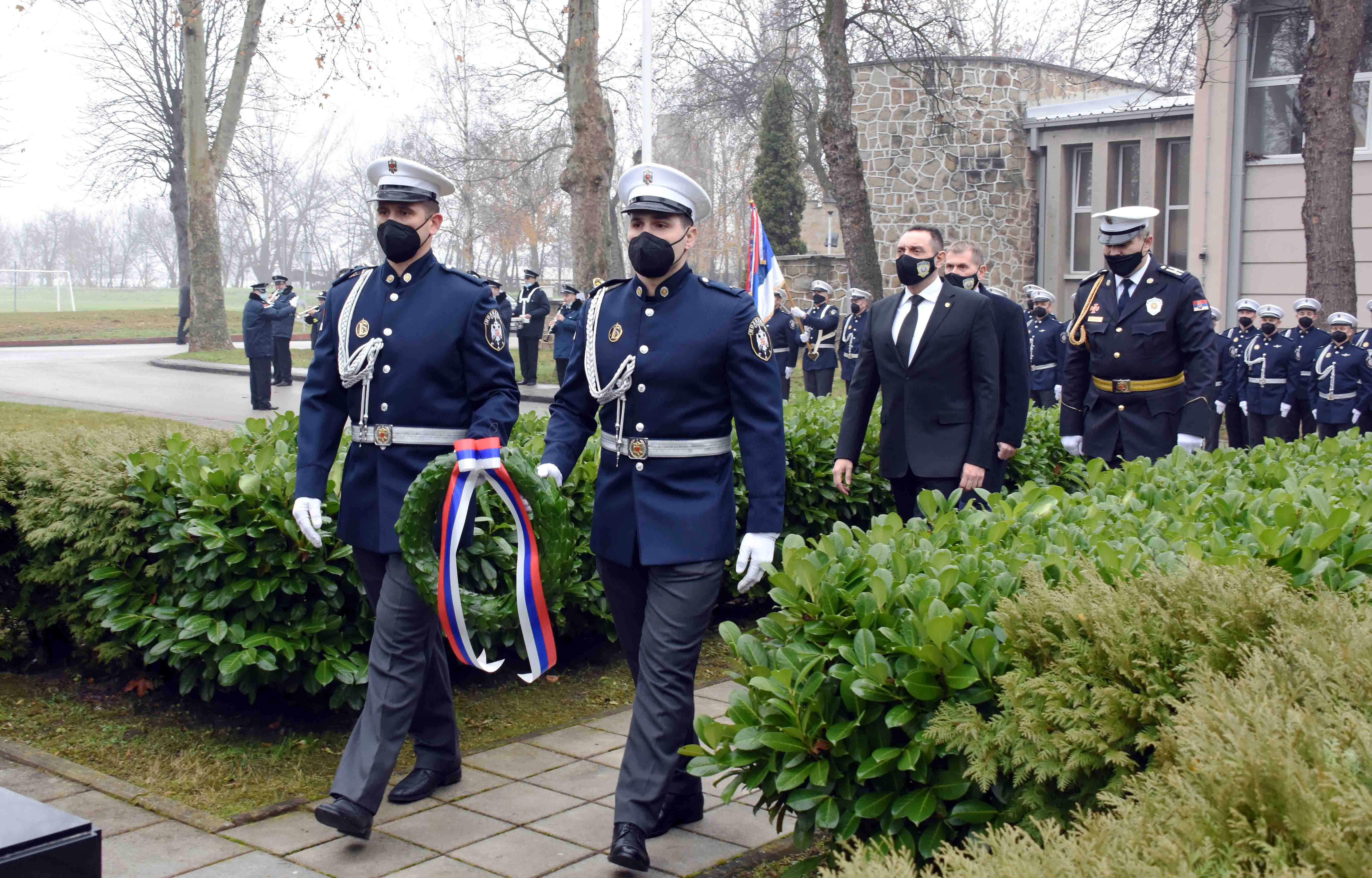 MUP-SAOPSTENJE-MINISTAR VULIN-DAN SAJ-a