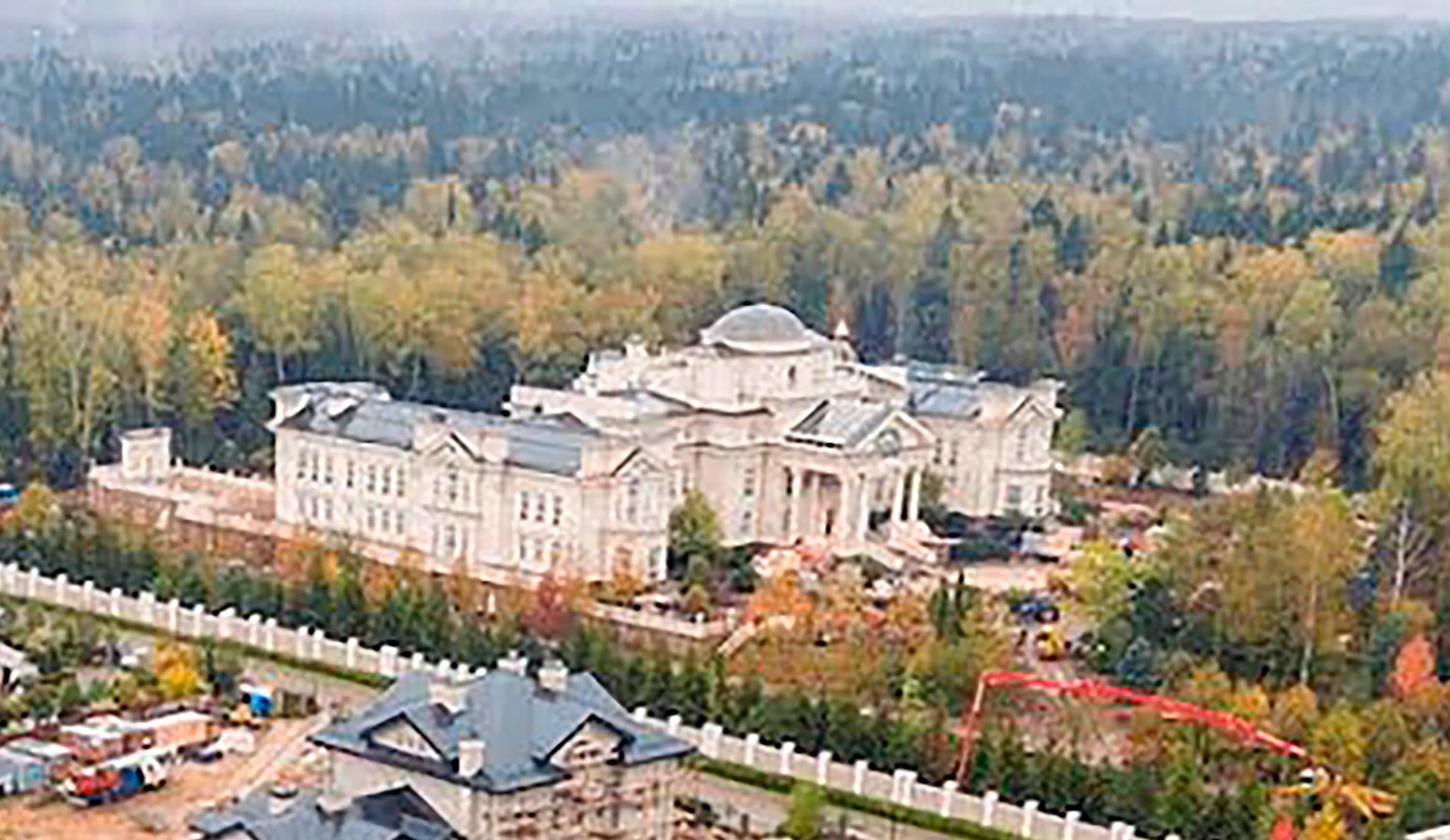 Stunning new £202 million palace near Moscow 'may belong to Putin', claims Russian newspaper