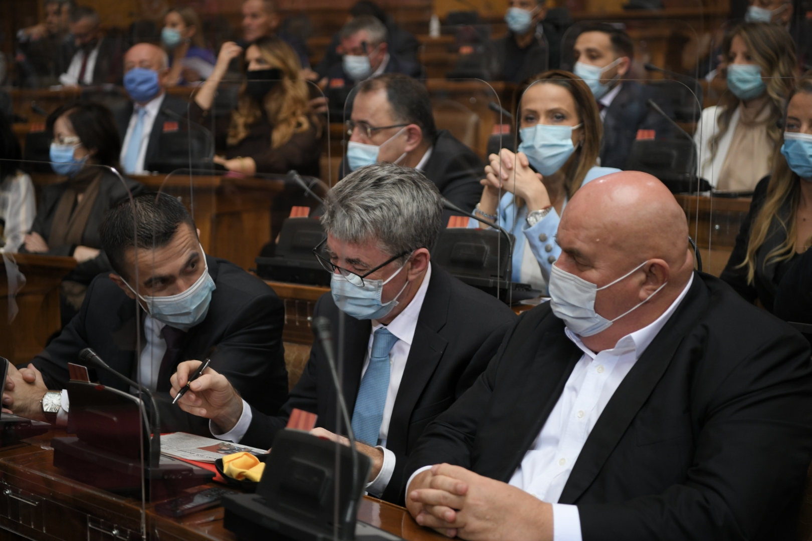 Beograd 28.10.2020. Djordje Milicevic, Zarko Obradovic, Dragan Markovic Palma Skupština Srbije, poslanici, početak sednice, poslaničke klupe Foto: Dragan Mujan/Nova.rs