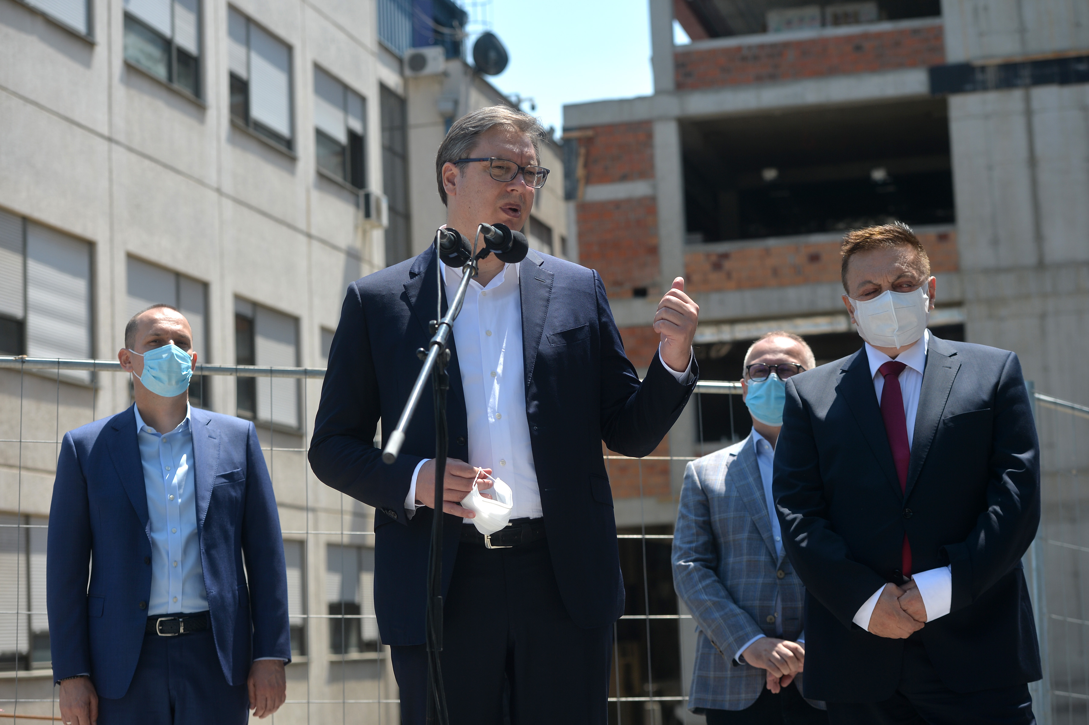 ZORAN RADOJCIC, ALEKSANDAR VUCIC, MILOVAN BOJIC  vucic bez maske