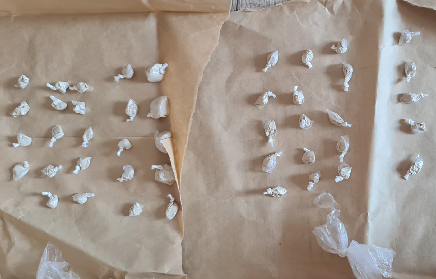 Heroin hapšenje, Secret Santa