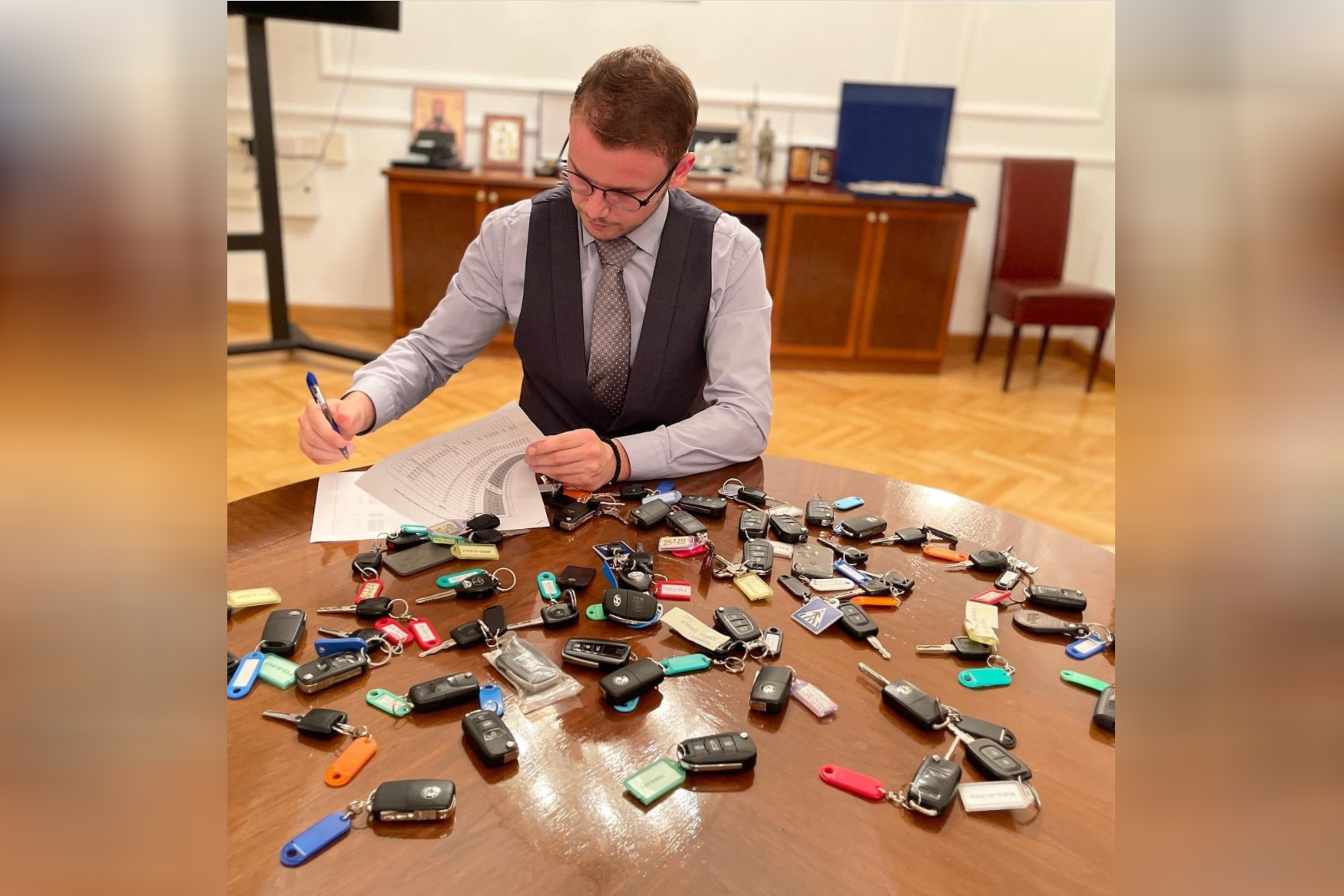 Draško Stanivuković, ključevi od automobila