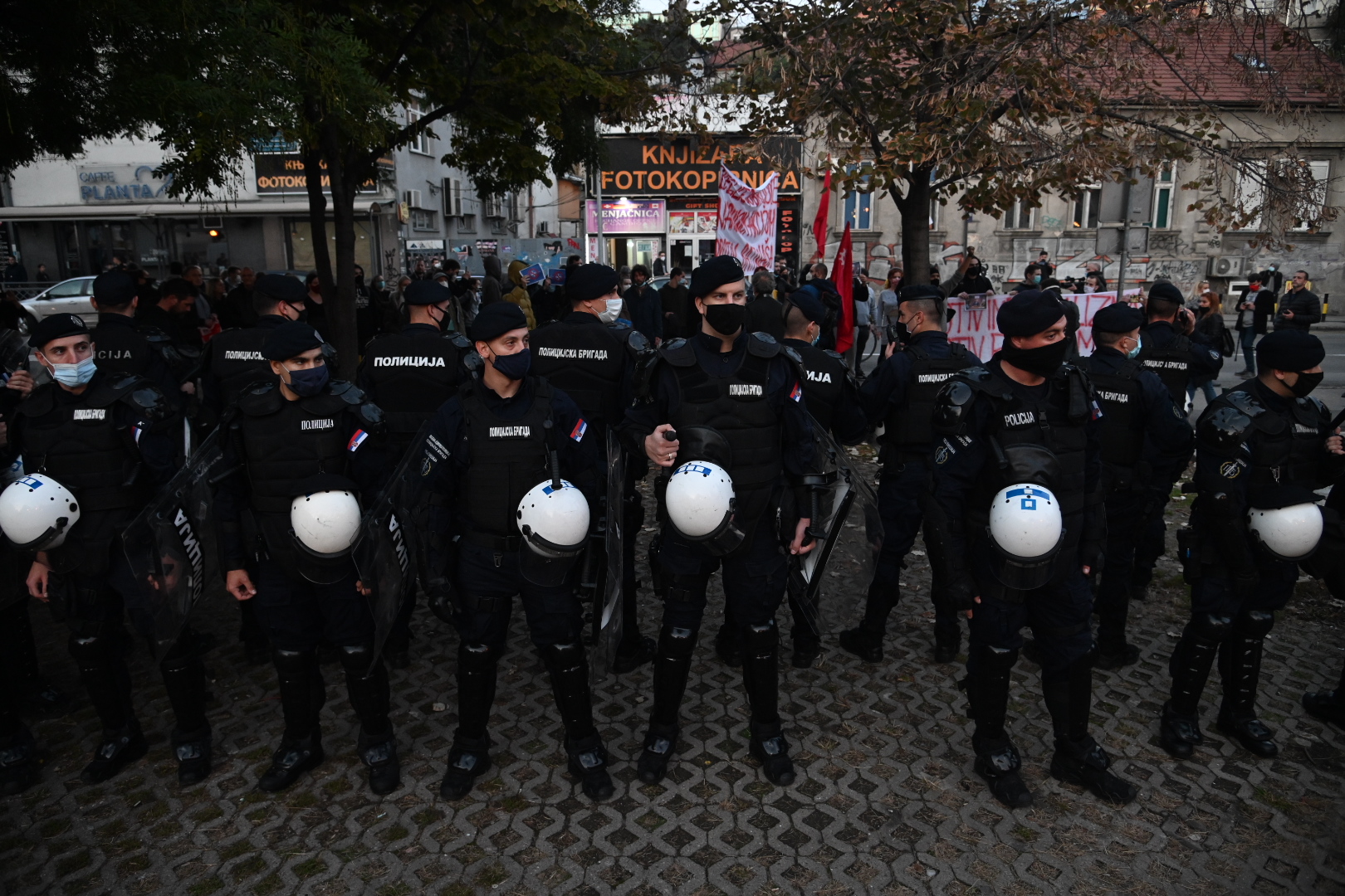 Nacisti park kod Ekonomskog fakulteta, ciste park od migranata