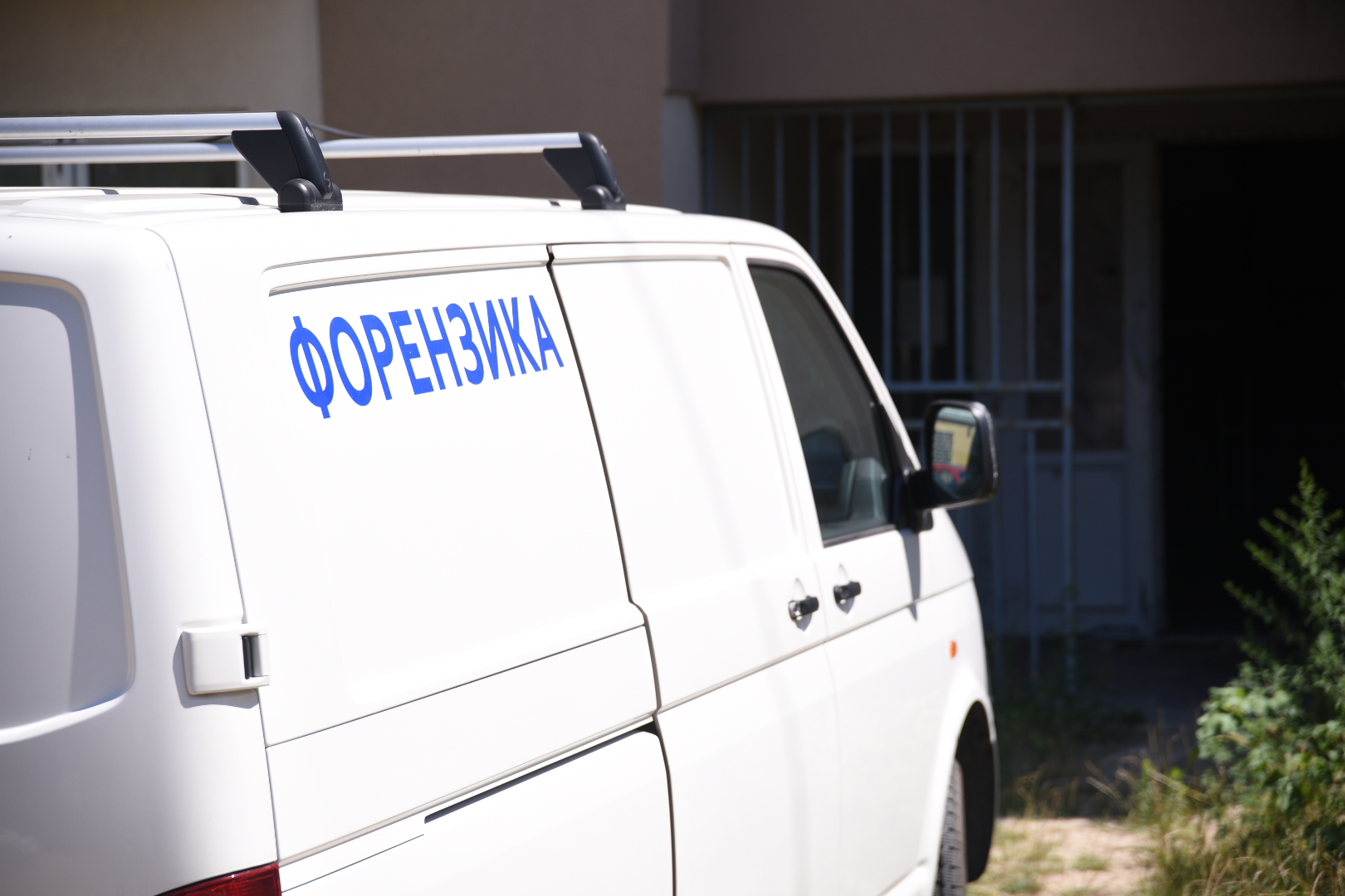Beograd, 13.08.2020. Muškarac ubijen u stanu u Železniku, Železnik uviđaj policija Foto: Dragan Mujan/Nova.rs