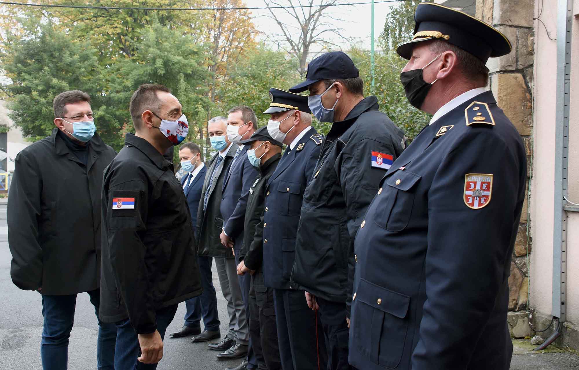 Aleksandar Vulin policija vatrogasci