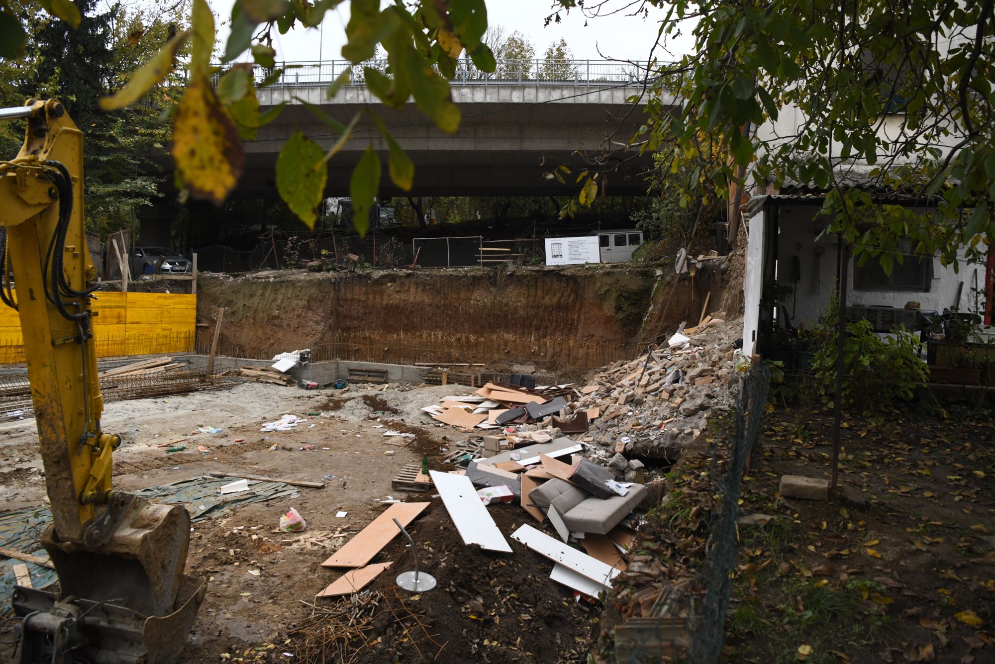 Beograd, 11.11.2020. Hronika, Čukarica, Paštrovićeva ulica, Nesreća, Kuća, obrušio se zid kuća, pao zid, šut Foto: Goran Srdanov/Nova.rs