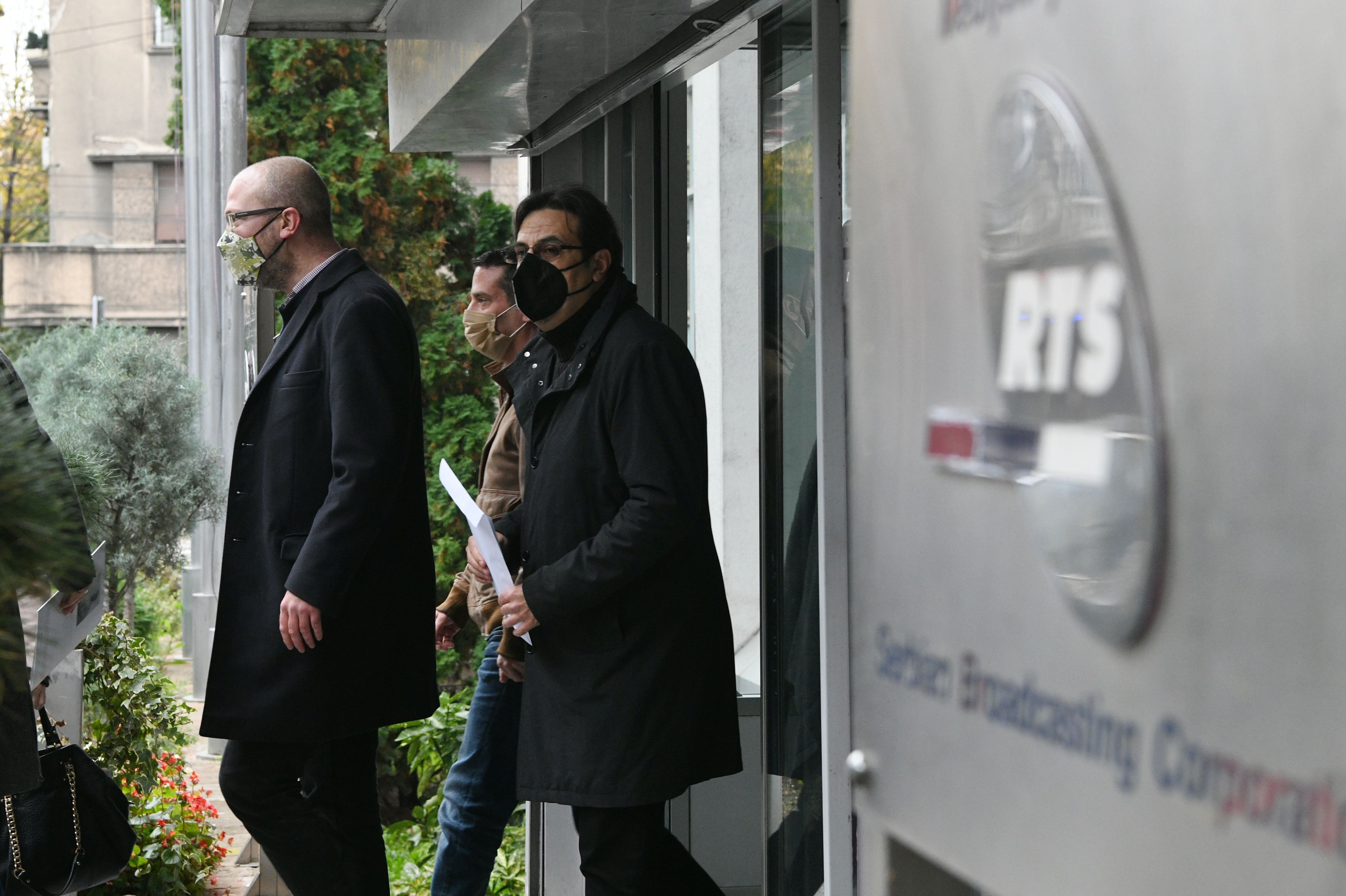 Beograd, 12.11.2020. RTS, Opozicija predaje zahtev za gostovanje na RTS u, Miloš Jovanović, Aris Movsesijan, Konstantin Samofalov Foto: Filip Krainčanić/Nova.rs